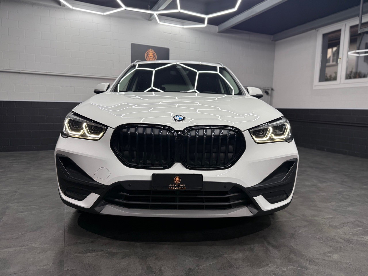 BMW X1 xDrive 18d | Rückfahrkamera | PDC | Leder-showroom-element-1