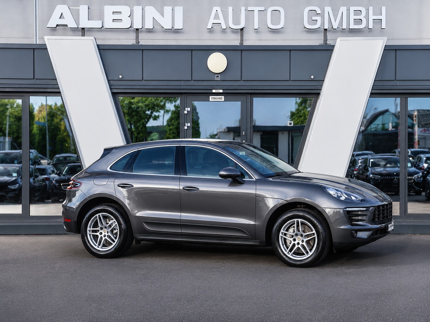 PORSCHE Macan 3.0 V6 S-showroom-element-1