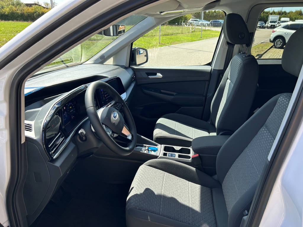 FORD TOURNEO CONNECT Grand 2.0 EcoBlue 122 Titanium-image-6
