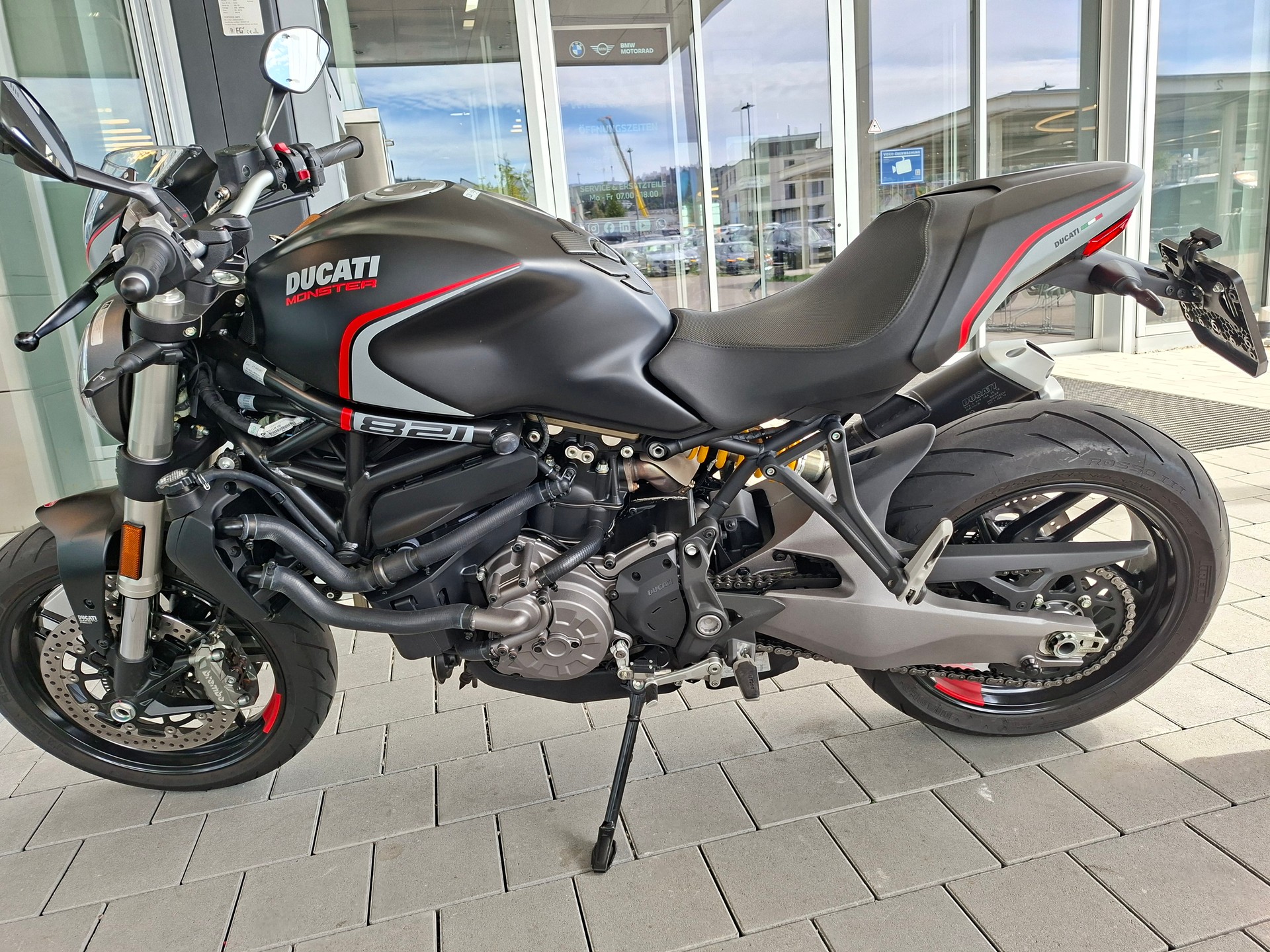DUCATI Monster 821-image-0