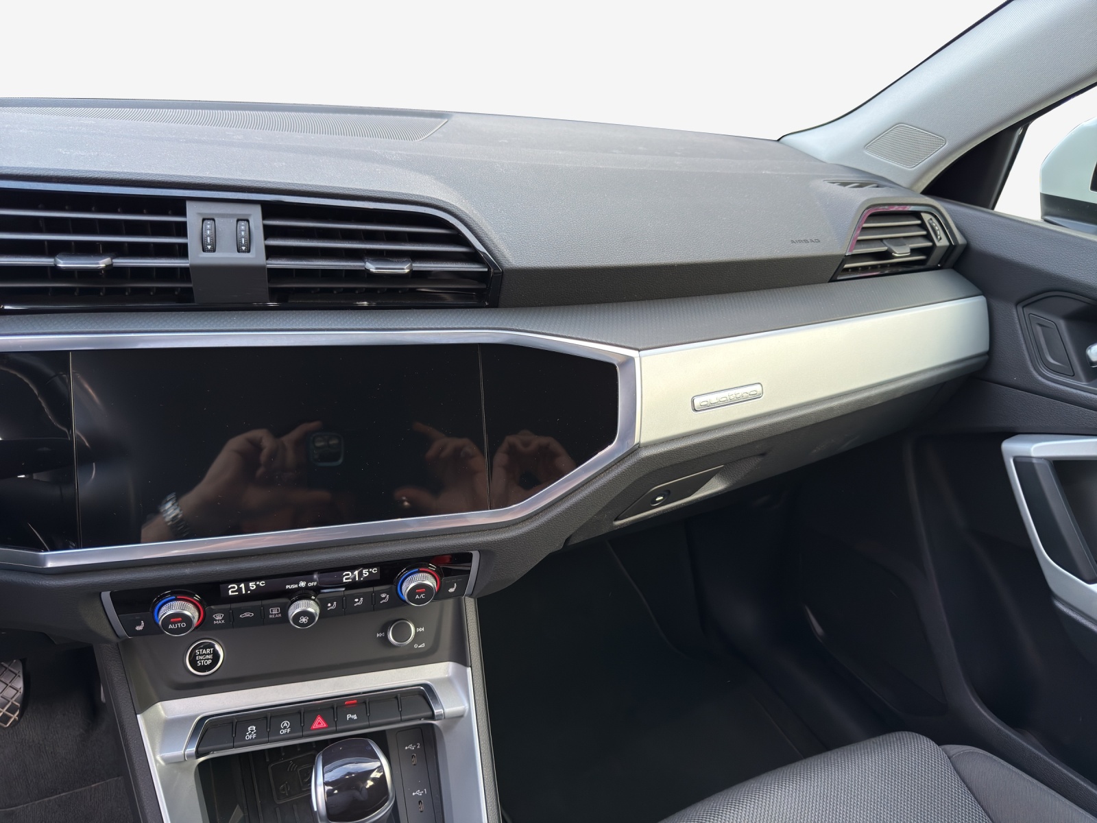 AUDI Q3 35 TDI Attraction quattro S-tronic-image-10