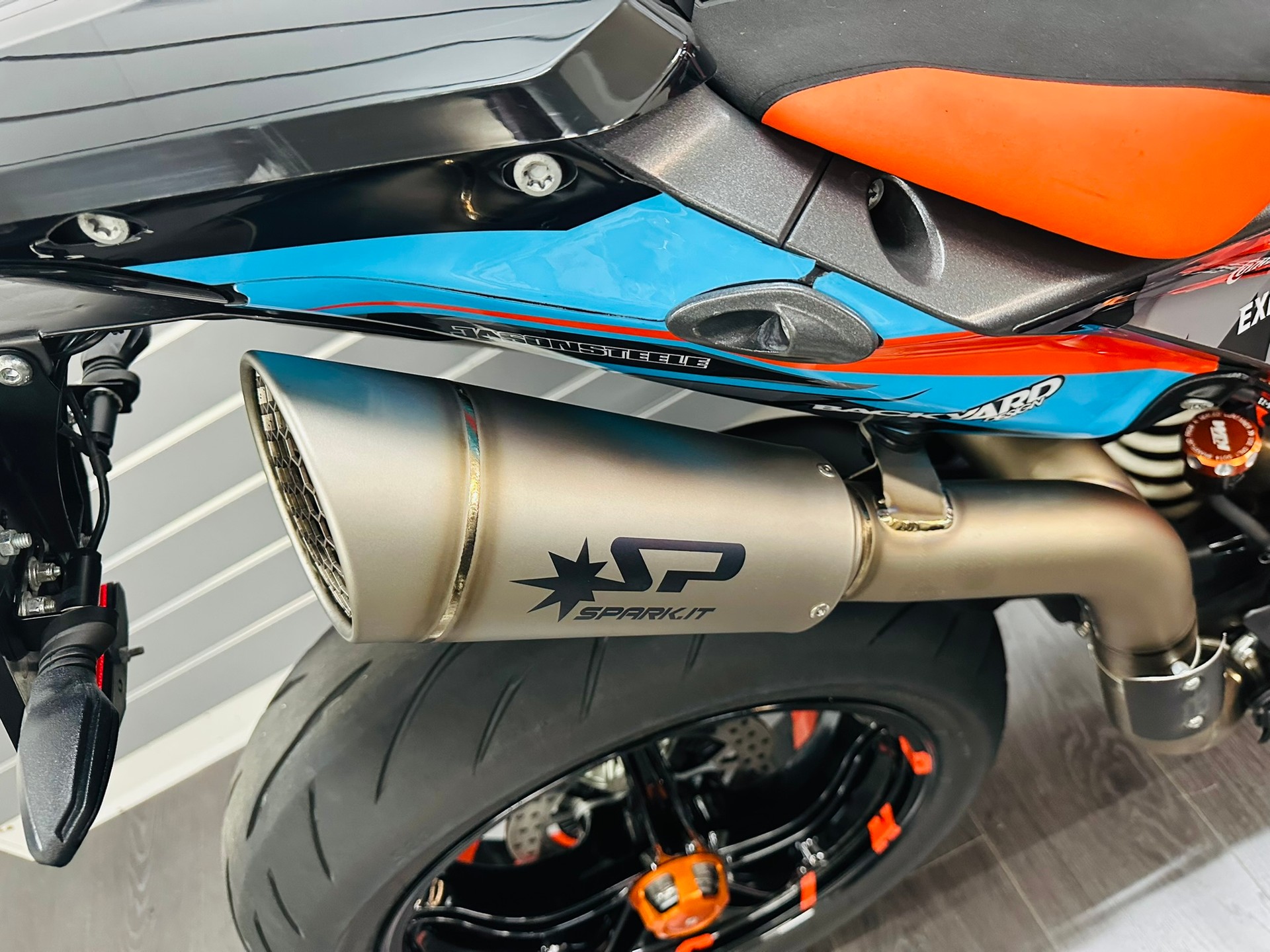KTM 1290 Super Duke R-image-6