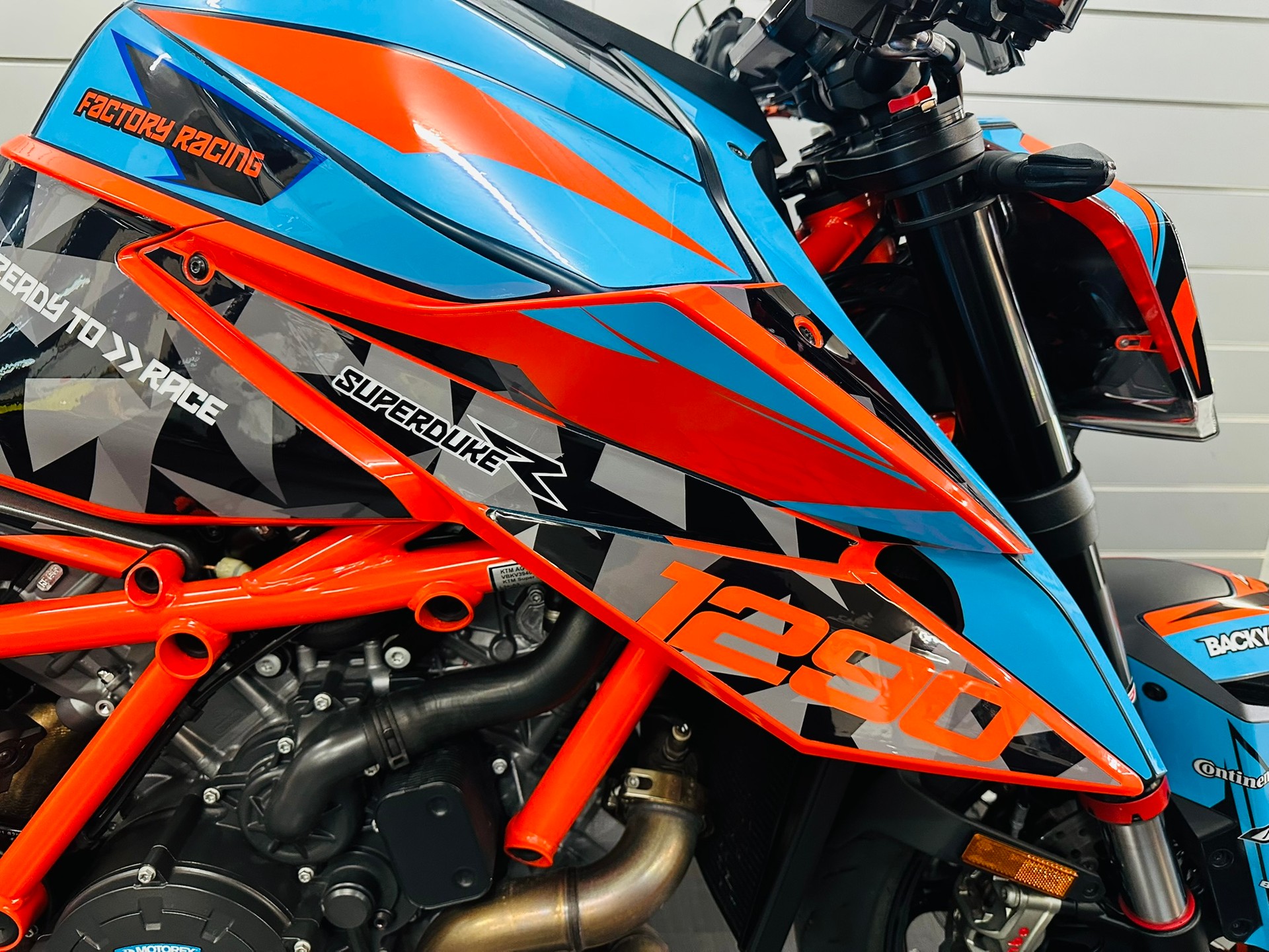 KTM 1290 Super Duke R-image-5
