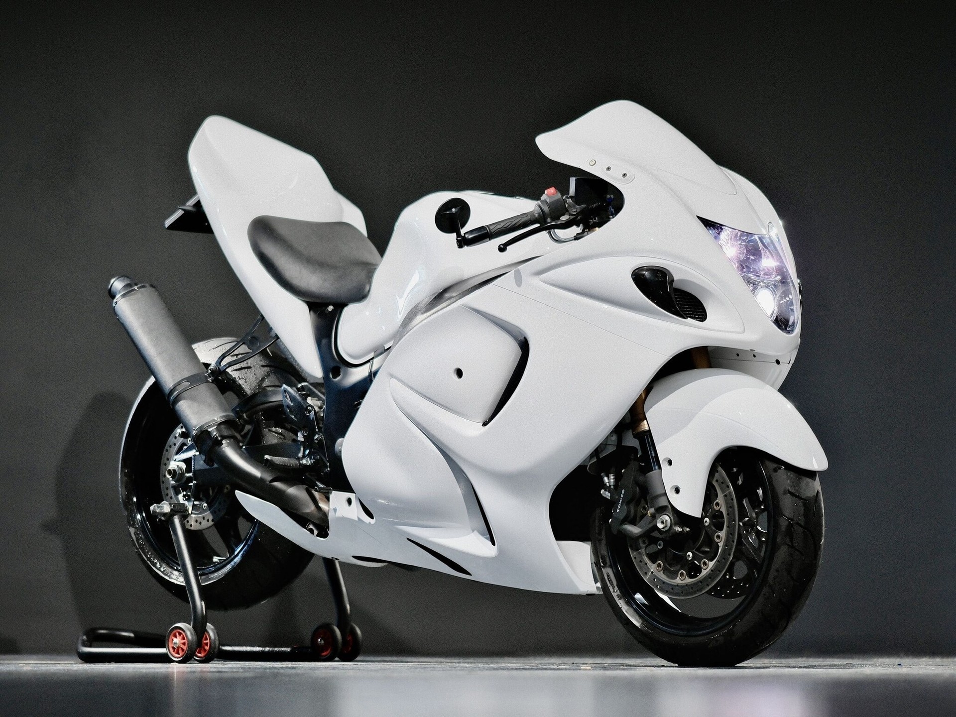 SUZUKI RZ Hayabusa K8 Streetfighter-image-0
