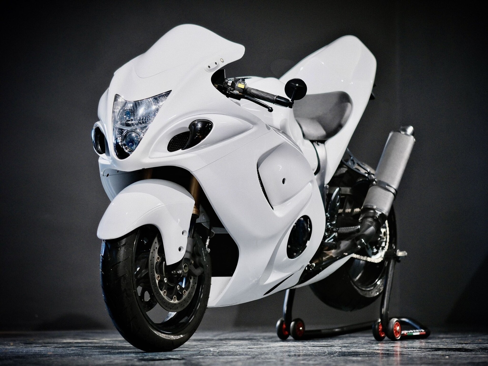 SUZUKI RZ Hayabusa K8 Streetfighter-image-4