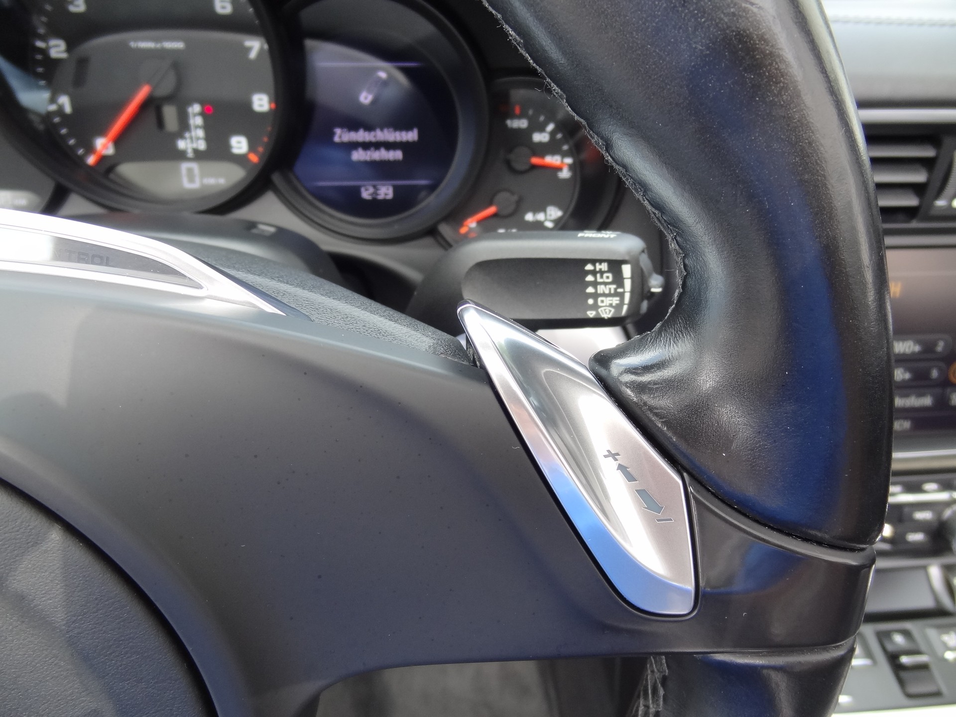 PORSCHE 911 Cabrio Carrera 4 PDK-image-9