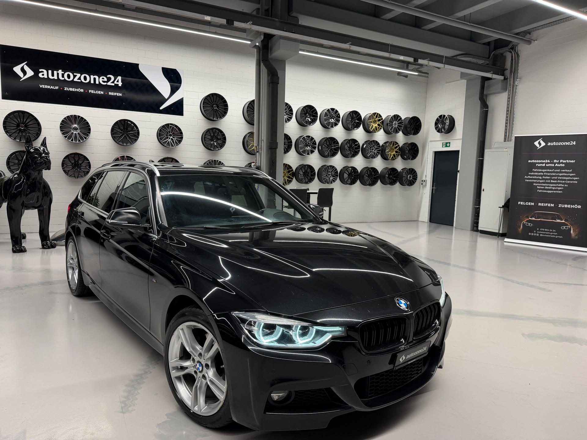 BMW 320d xDrive SAG Touring *M-Sport*CH-Auto*Panorama-Glasdach*-showroom-element-1