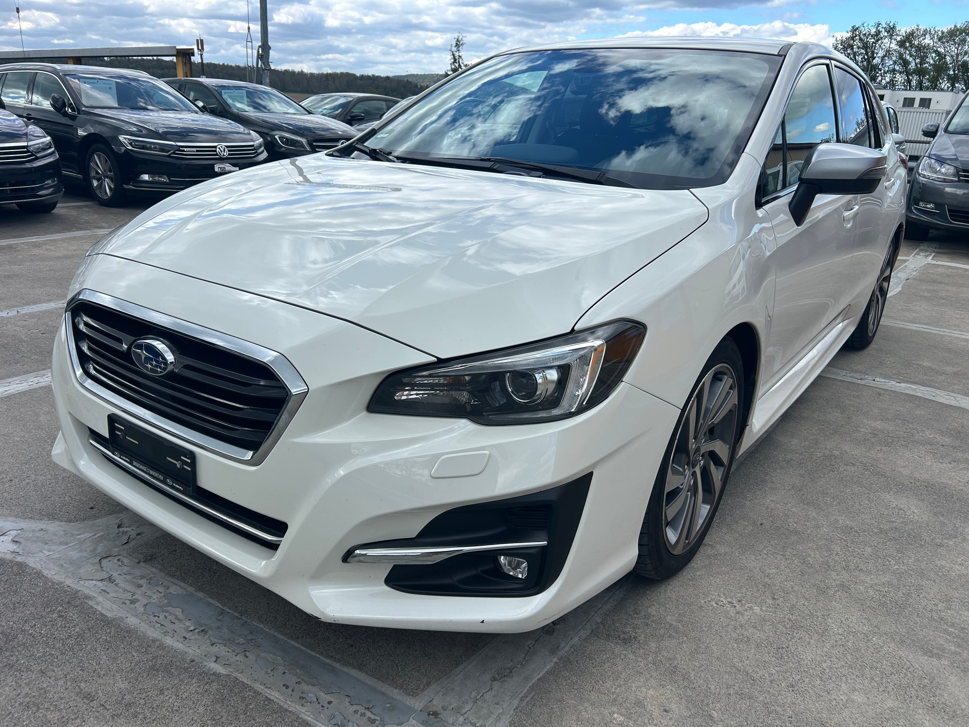 SUBARU Levorg 2.0i Swiss Plus AWD Lineartronic