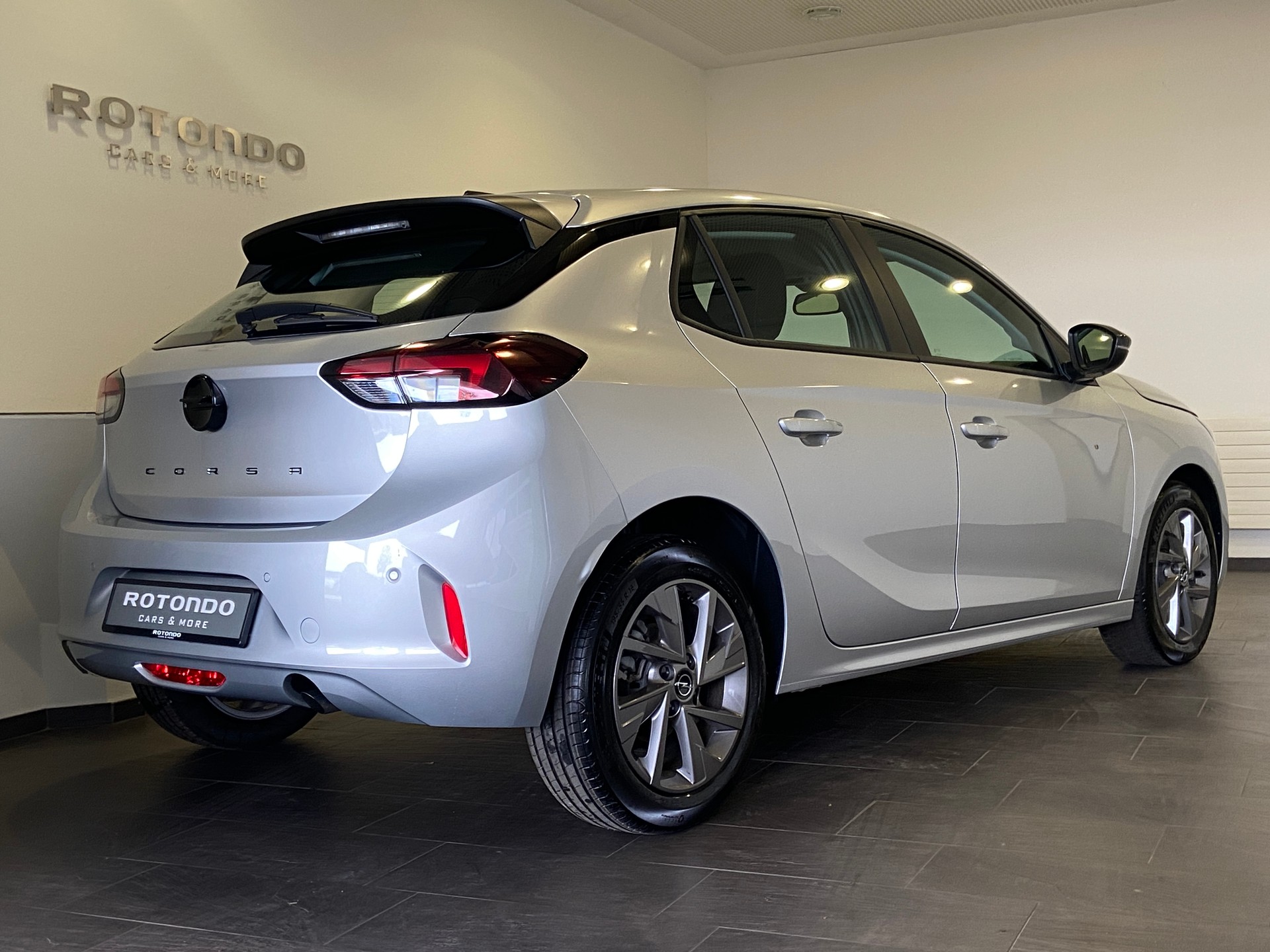 OPEL Corsa 1.2 TP Edition-showroom-element-1