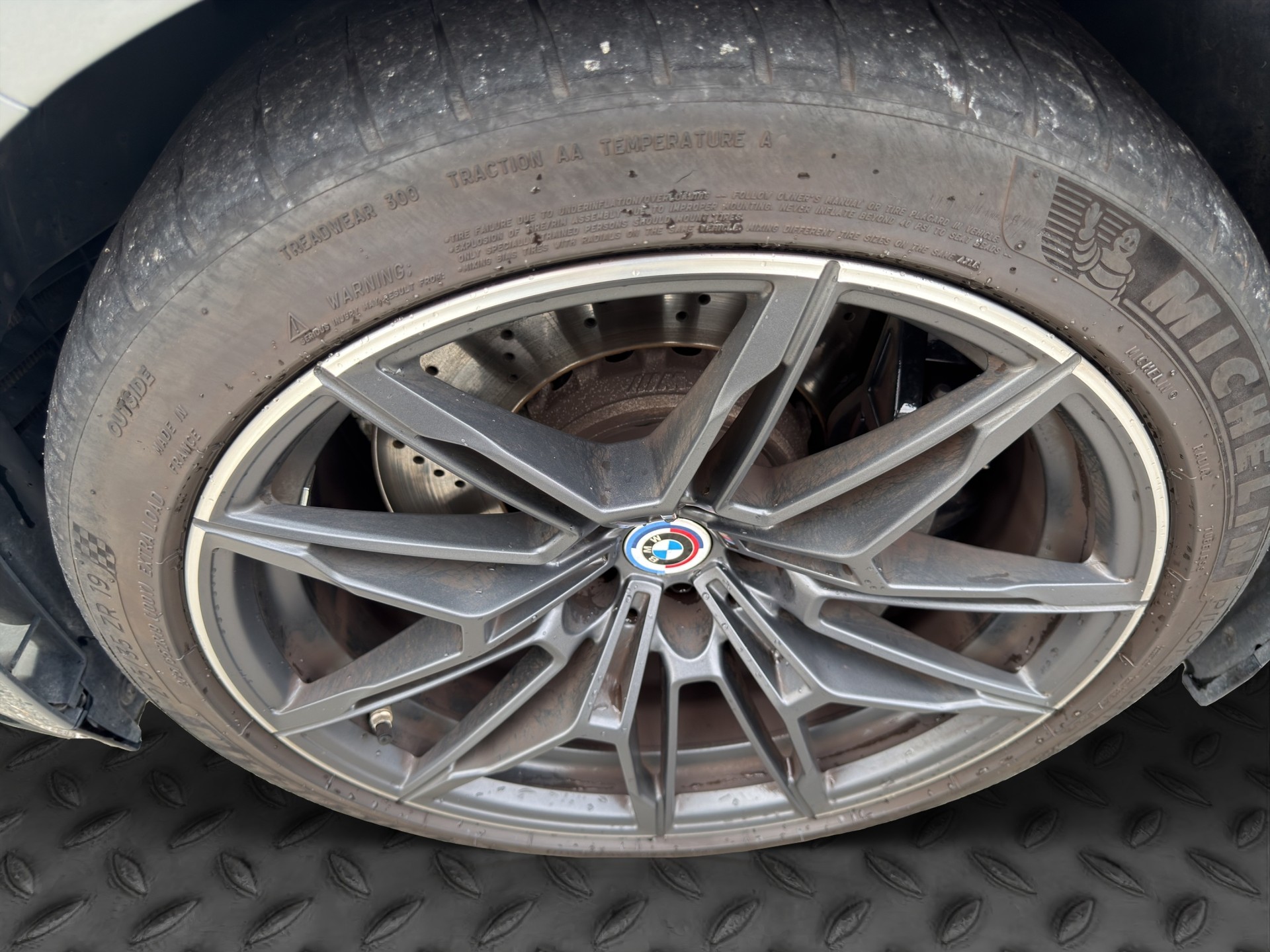 BMW M3 Touring xDrive Competition M-image-16