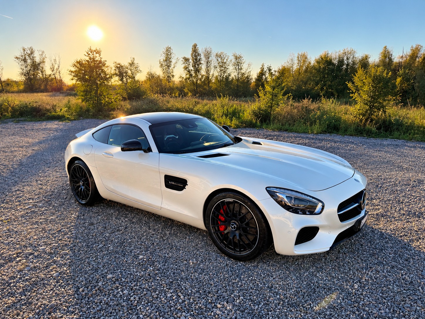 MERCEDES-BENZ AMG GT S-image-1