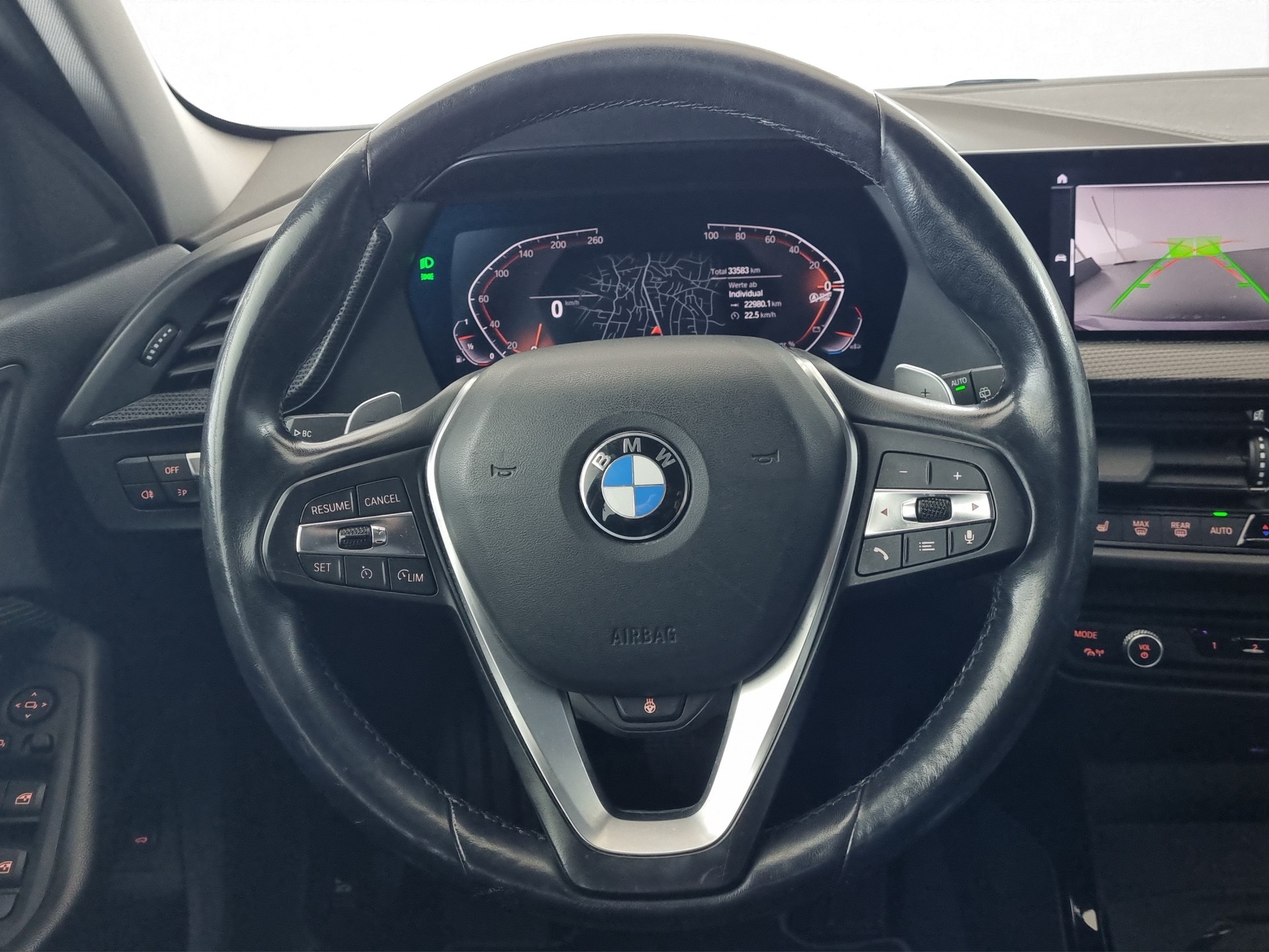 BMW 120i Sport Line-image-8