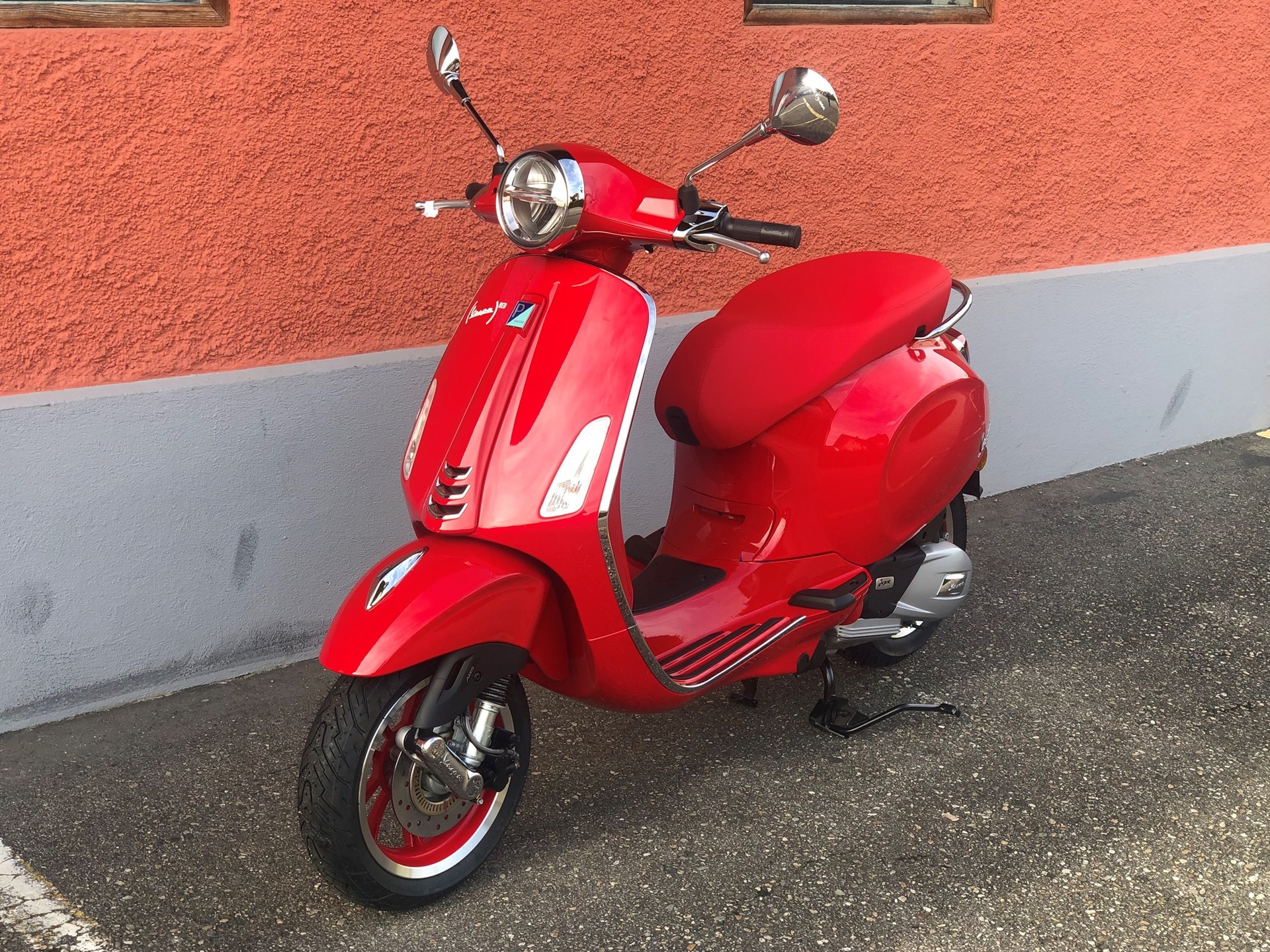 PIAGGIO Vespa 125 Primavera RED-image-3