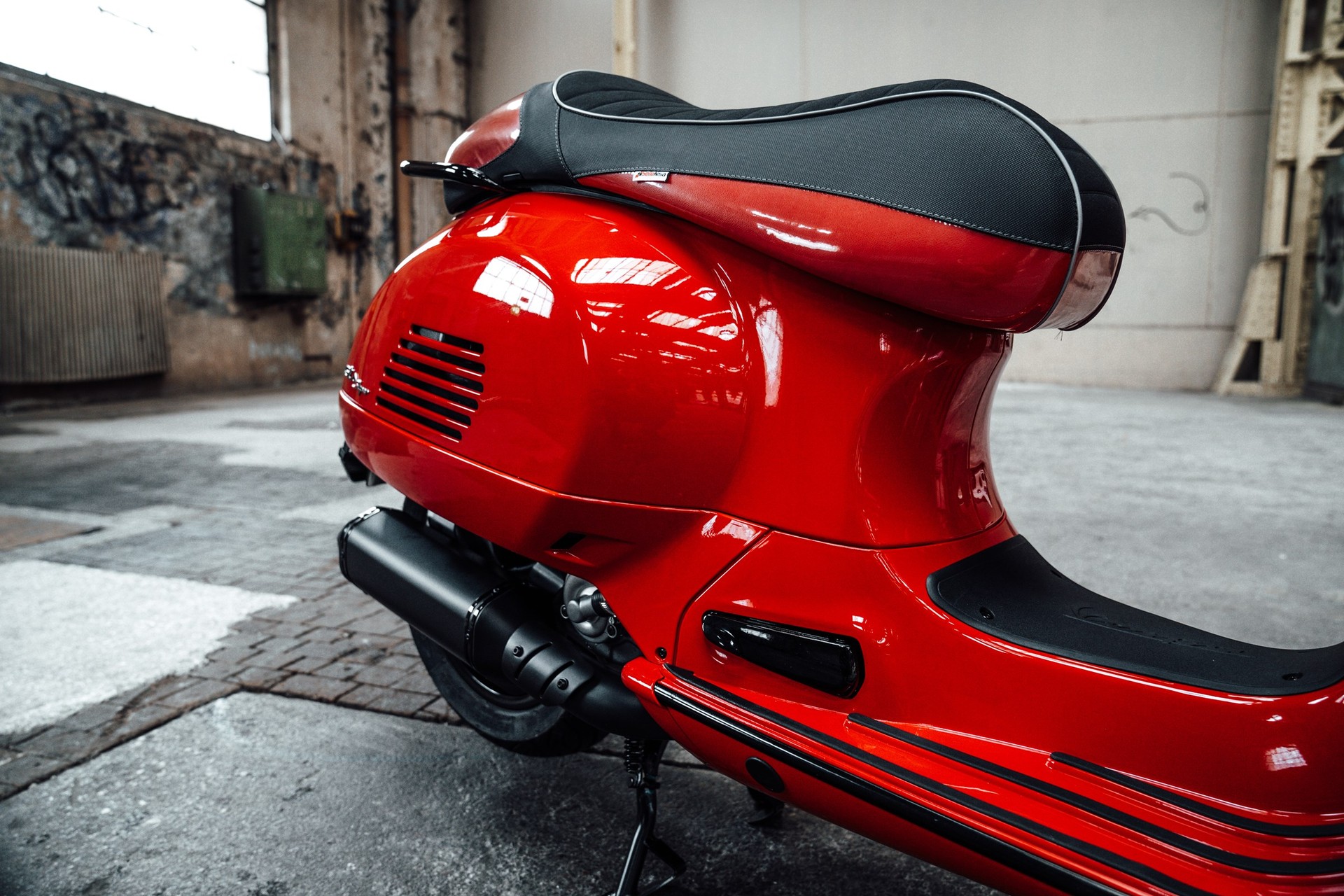 PIAGGIO Vespa GTS 300 HPE Super ABS/ASR-image-4