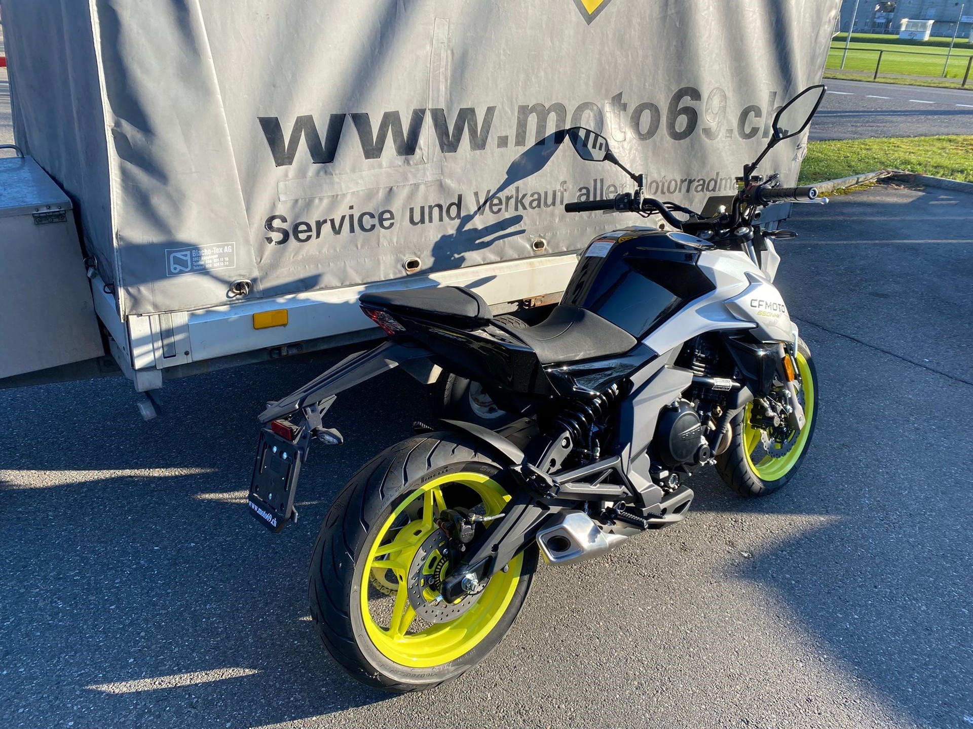 CF MOTO 650 NK-image-2