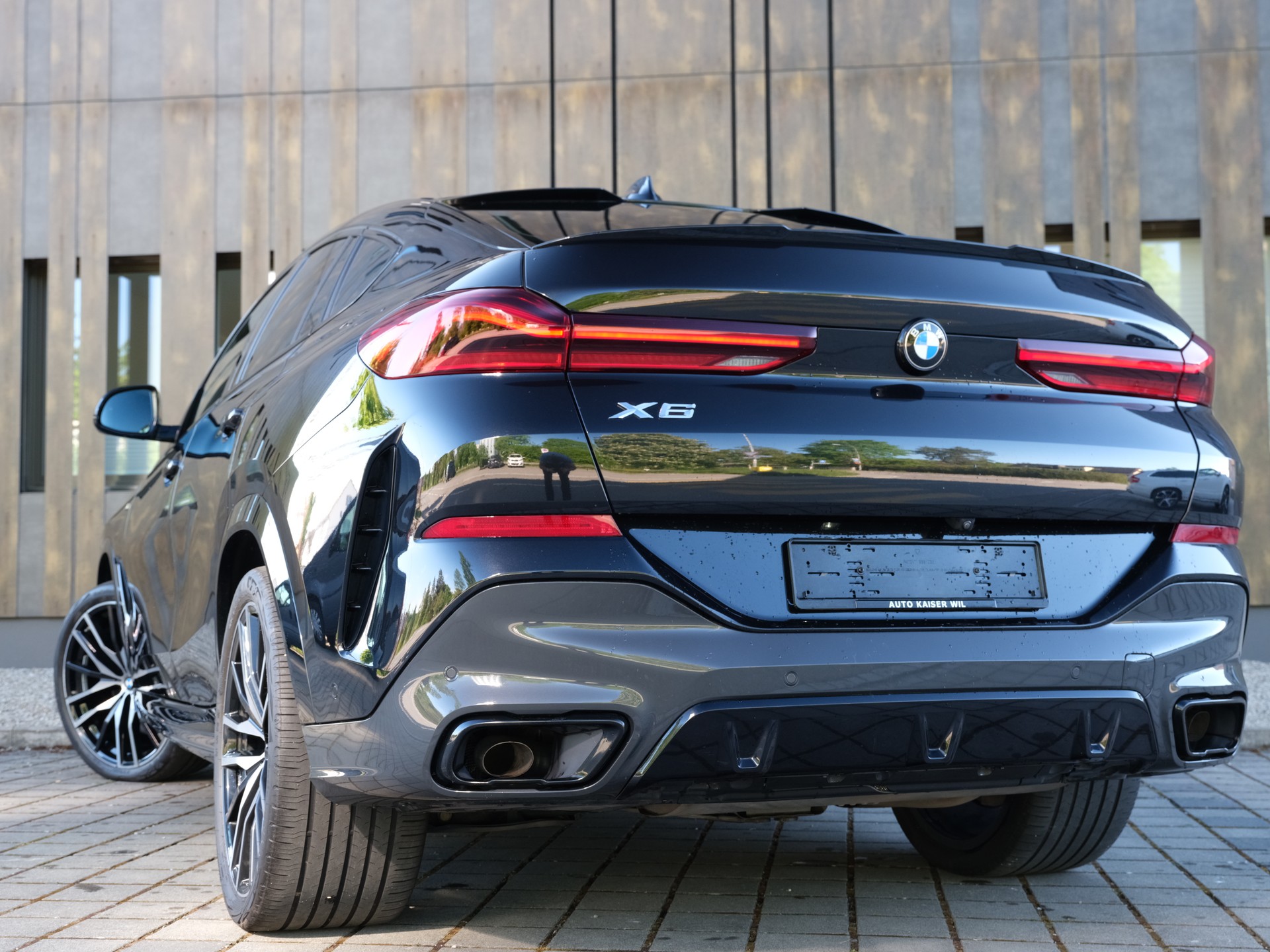 BMW X6 xDrive 30d M/// Sport Paket Steptronic-image-8