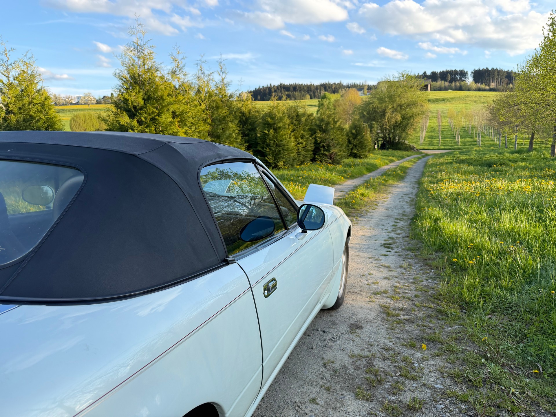 MAZDA MX-5 1.6i-16-image-10