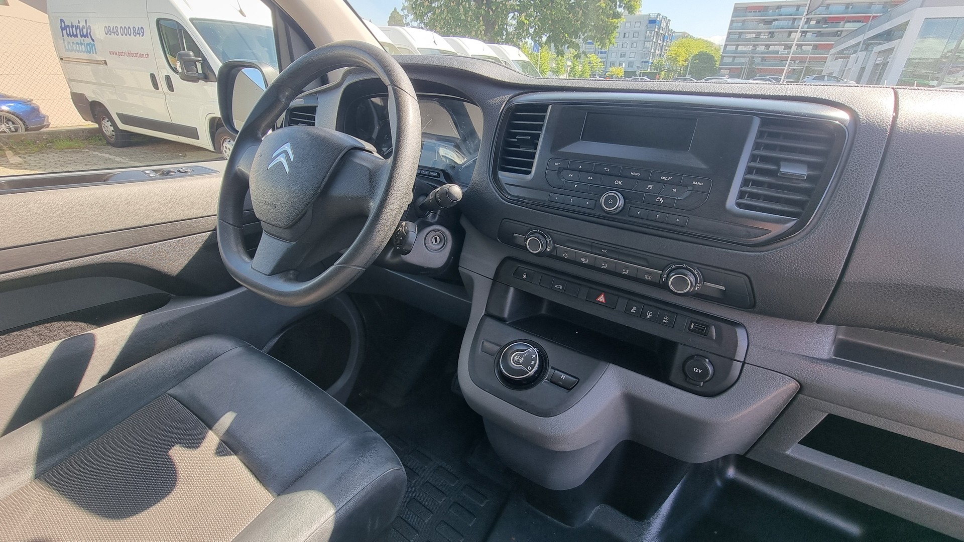 CITROEN Jumpy 2.0 BlueHDi 120 M Club EAT8-image-8
