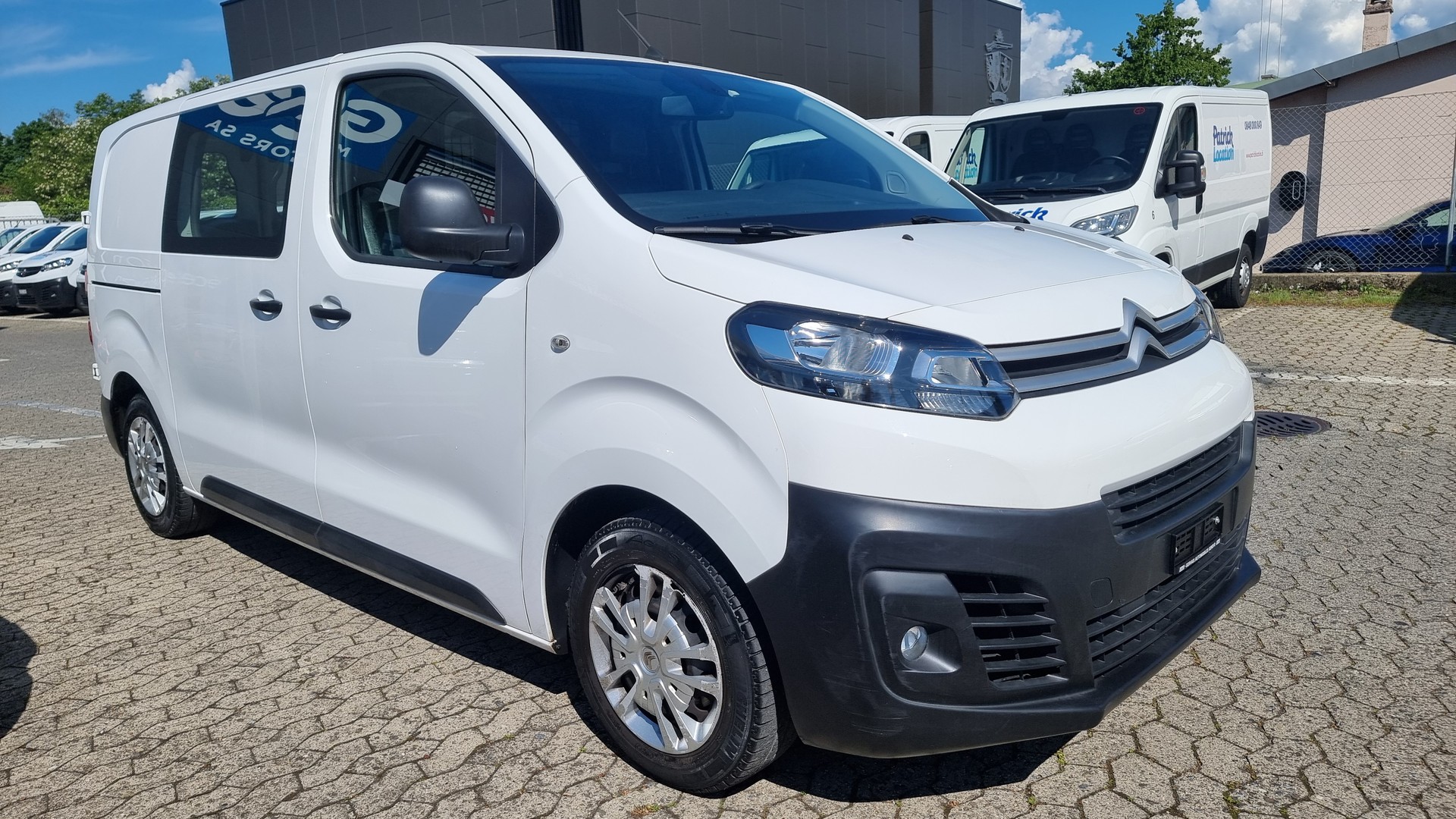 CITROEN Jumpy 2.0 BlueHDi 120 M Club EAT8-showroom-element-3
