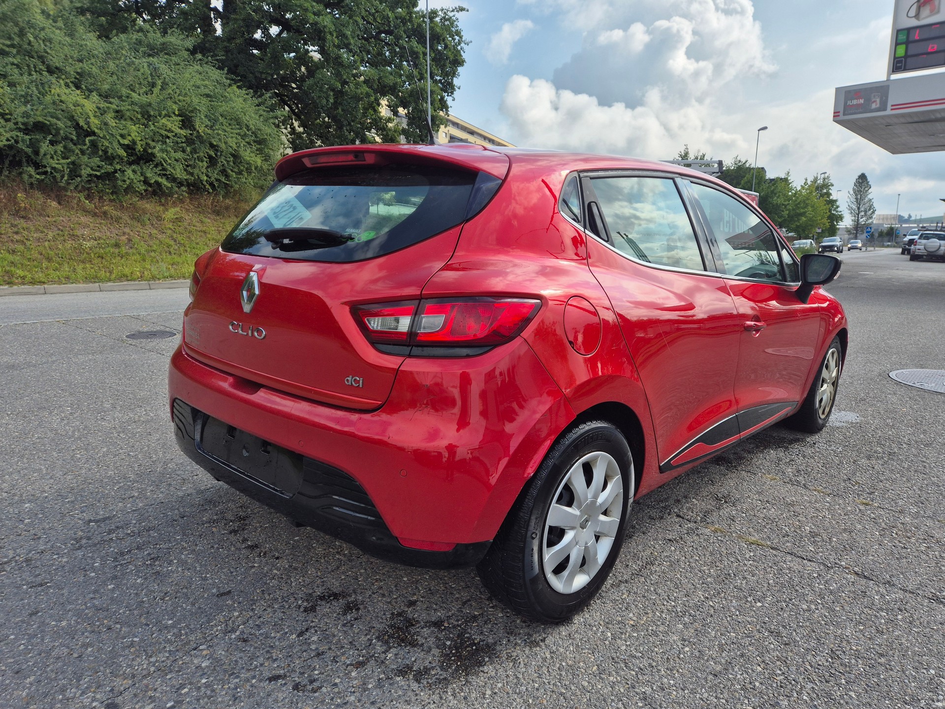 RENAULT Clio 1.5 dCi Swiss Edition-image-5