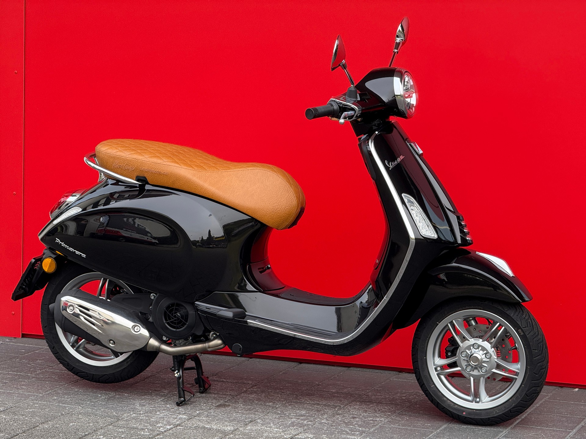 PIAGGIO Vespa 125 Primavera ABS Celebrate 40th-image-6