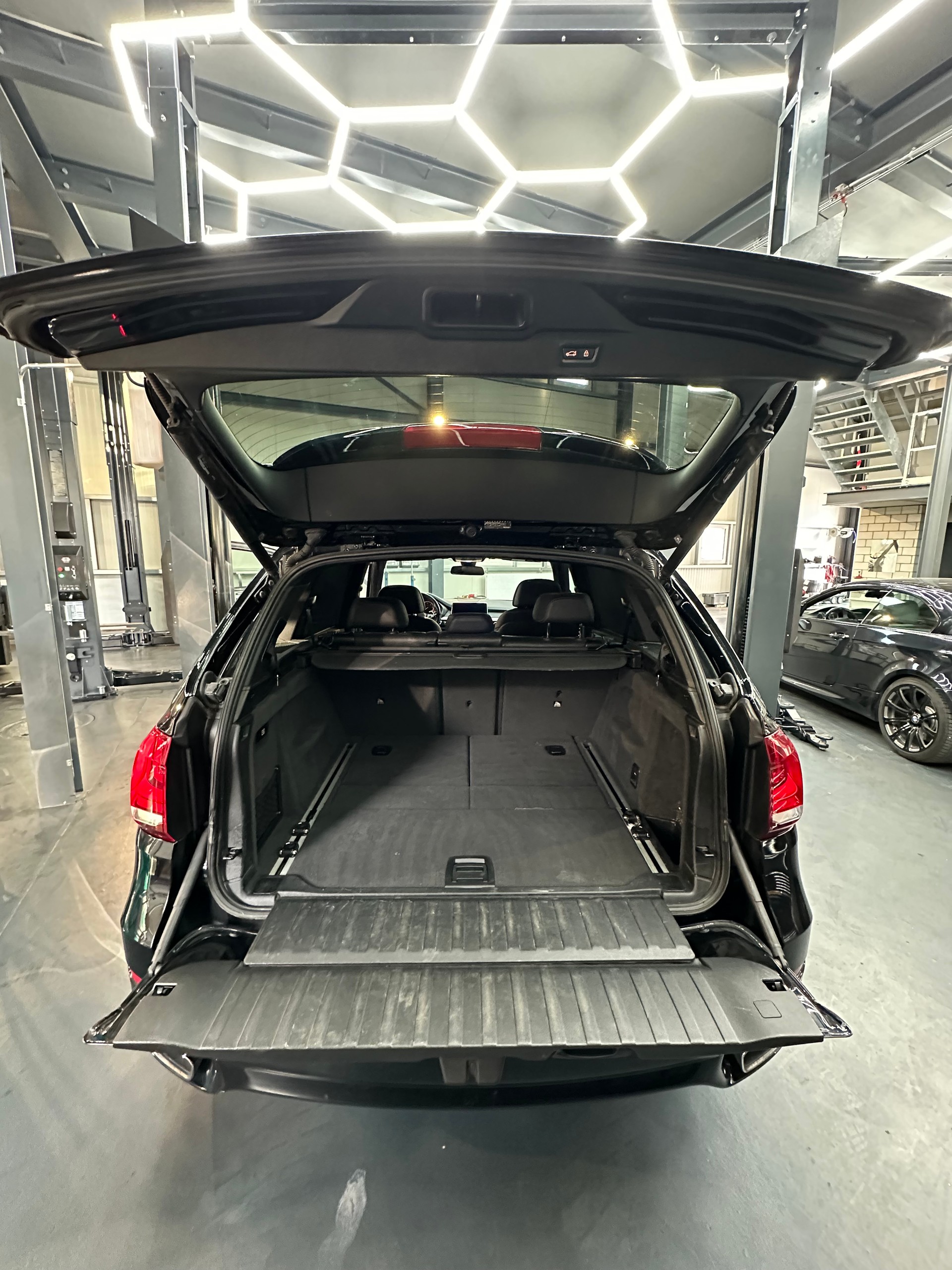 BMW X5 xDrive 40d Steptronic-image-7