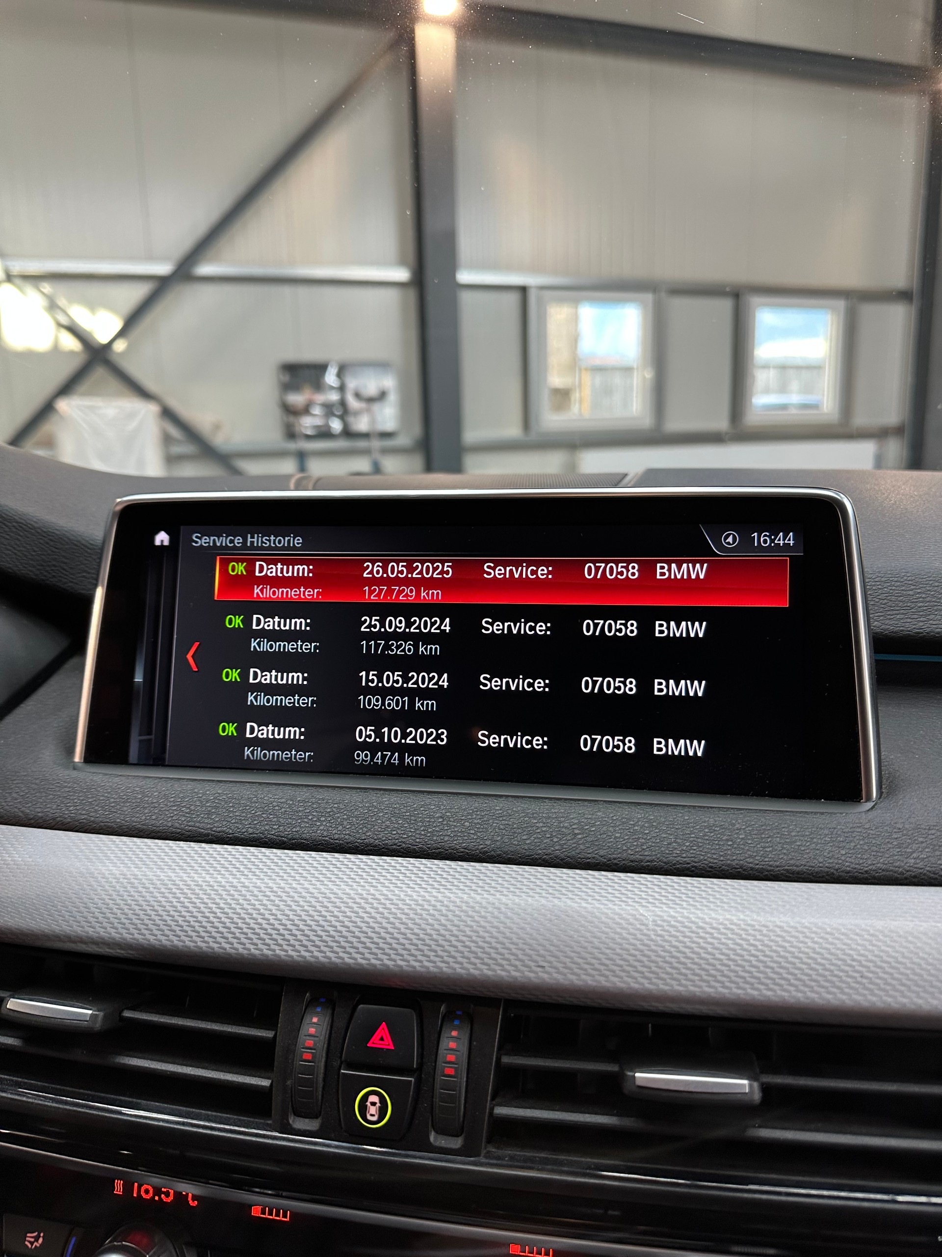 BMW X5 xDrive 40d Steptronic-image-10