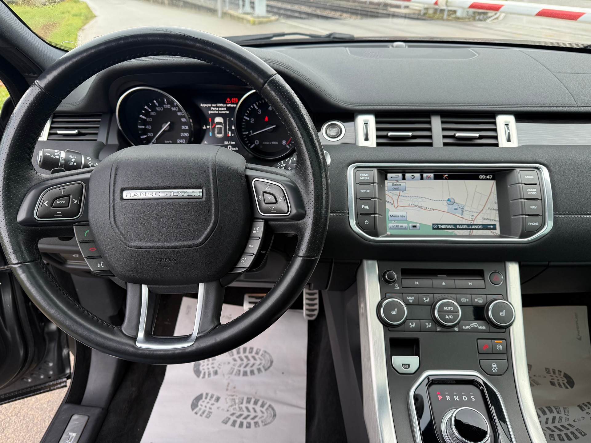 LAND ROVER Range Rover Evoque 2.0 Si4 Dynamic AT9-image-12