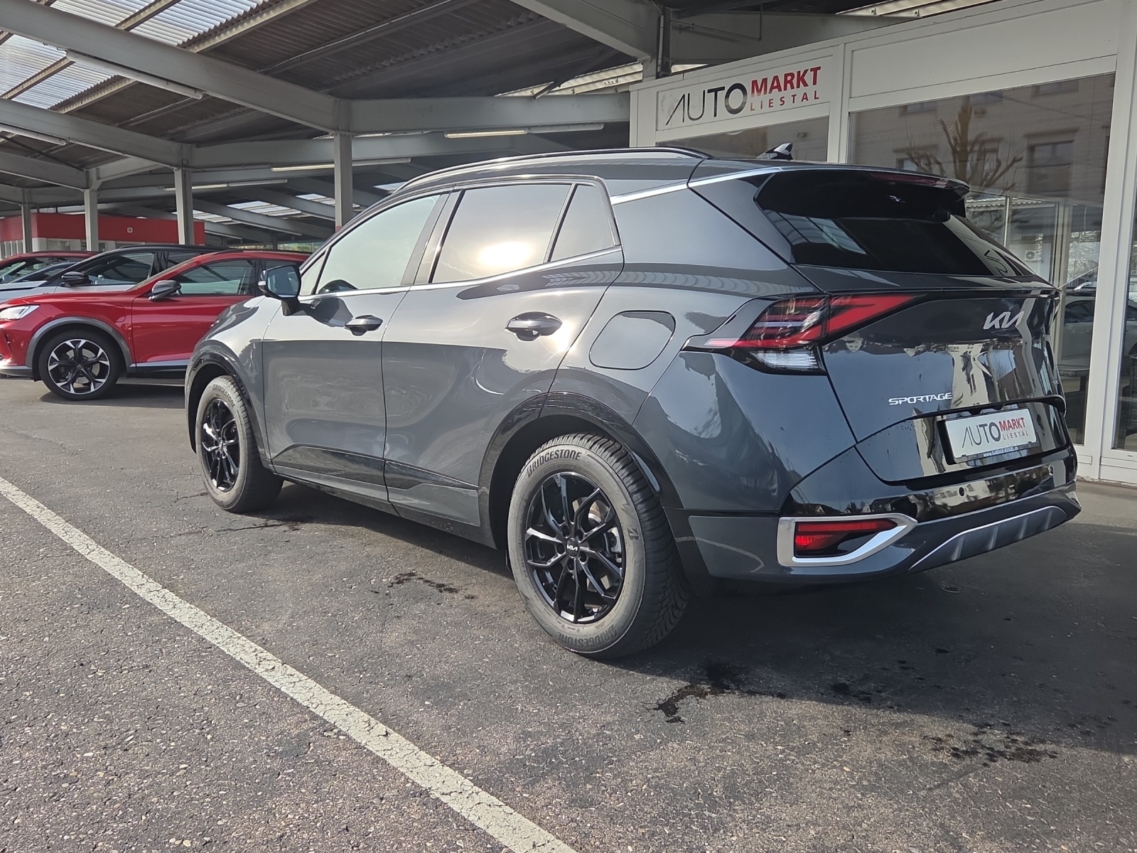 KIA Sportage 1.6T-GDi MHEV GT-Line 4x4 7DCT-showroom-element-2
