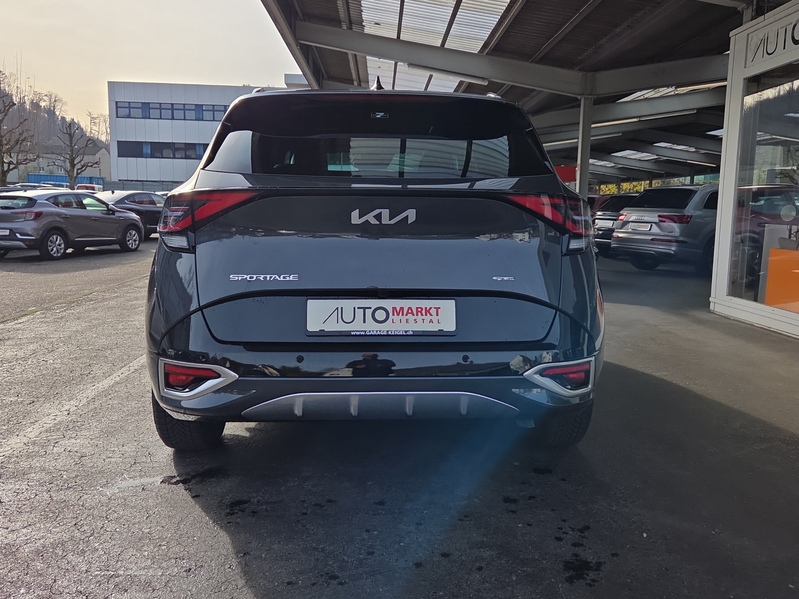KIA Sportage 1.6T-GDi MHEV GT-Line 4x4 7DCT-showroom-element-3