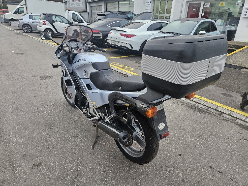 HONDA VFR 750 F G/H-image-6
