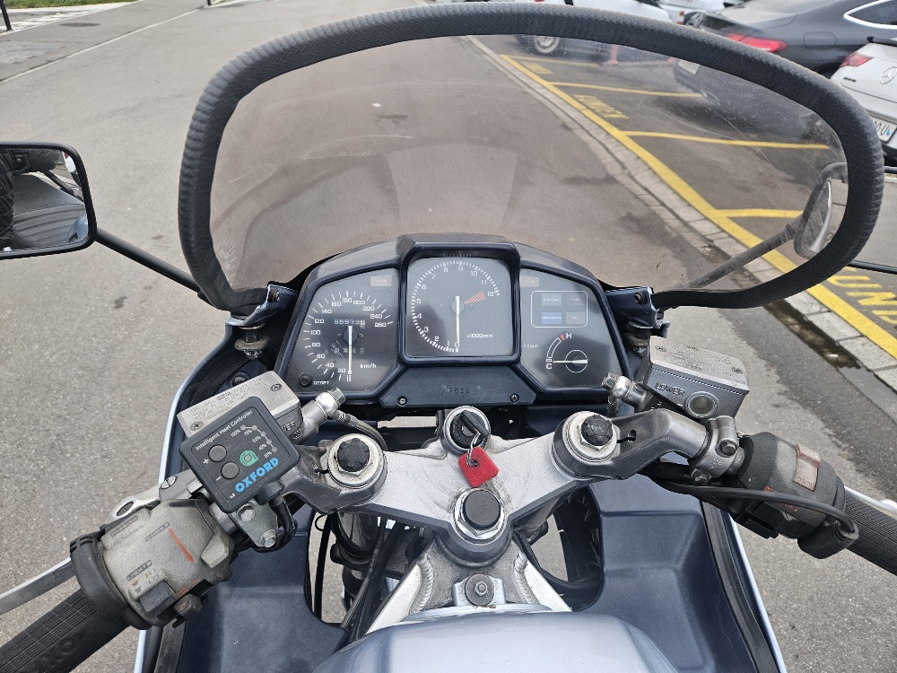 HONDA VFR 750 F G/H-image-9