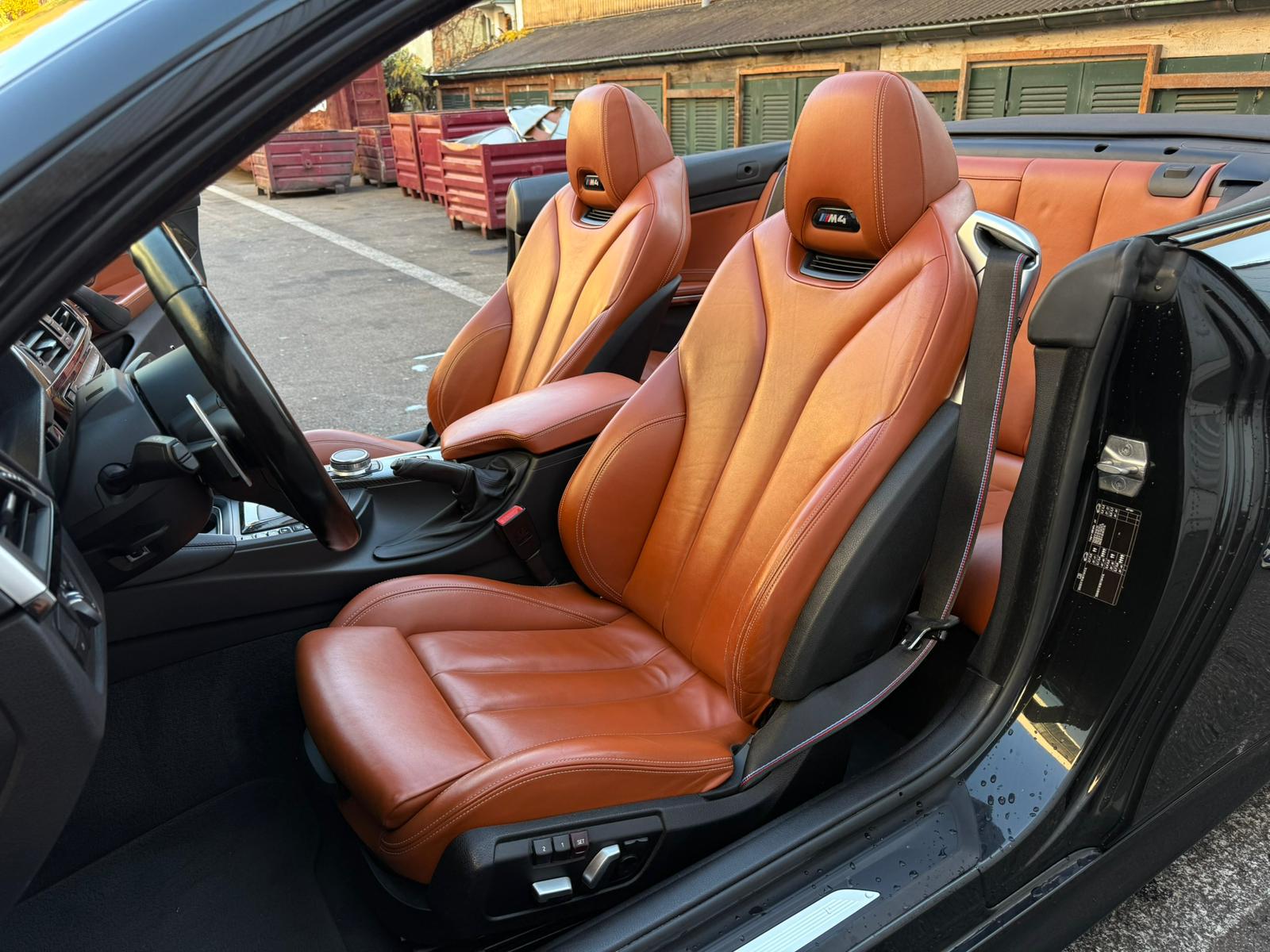 BMW M4 Cabriolet Competition DKG Individual-image-11