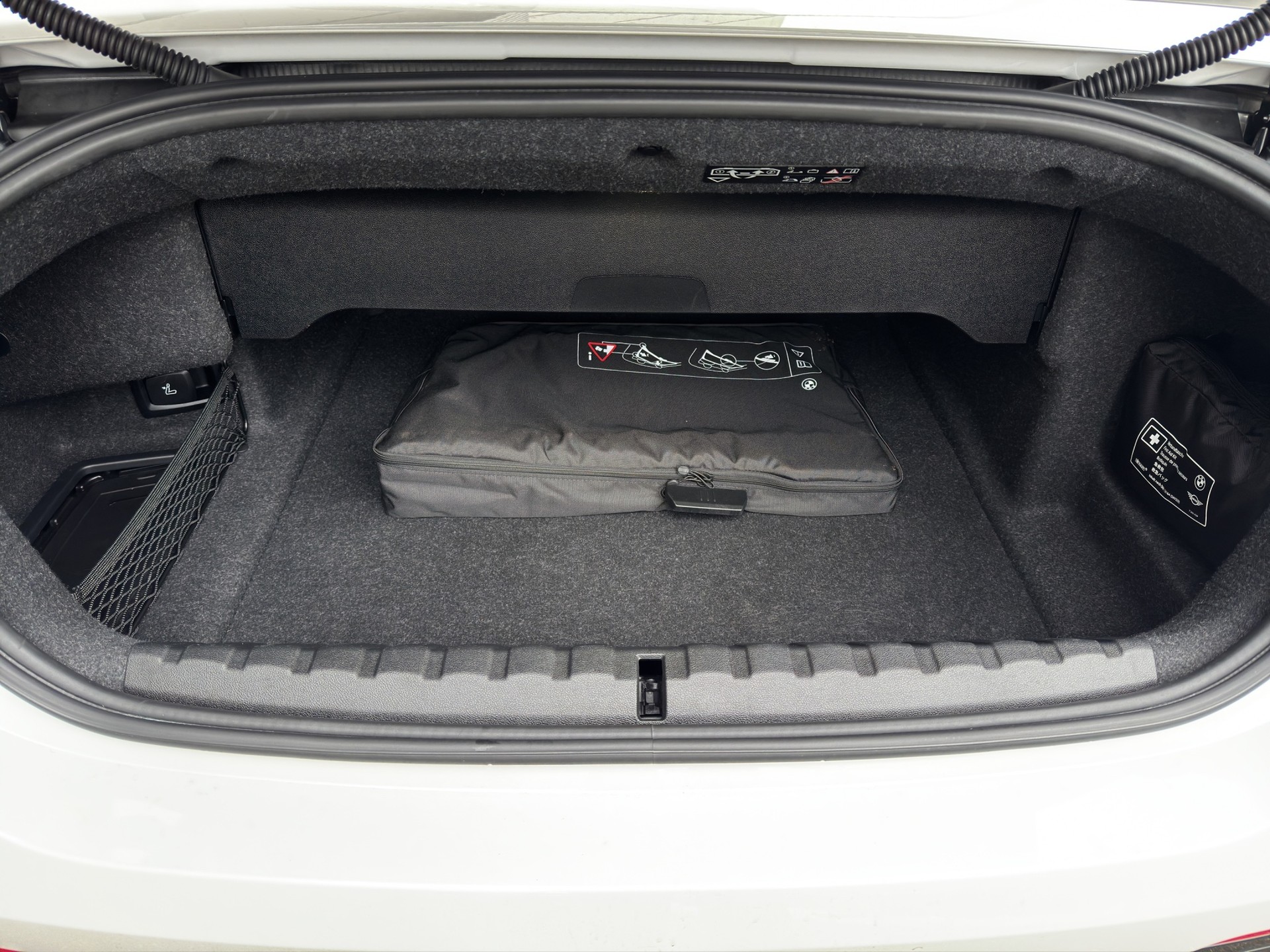 BMW 430i xDrive Cabrio M Sport-image-28