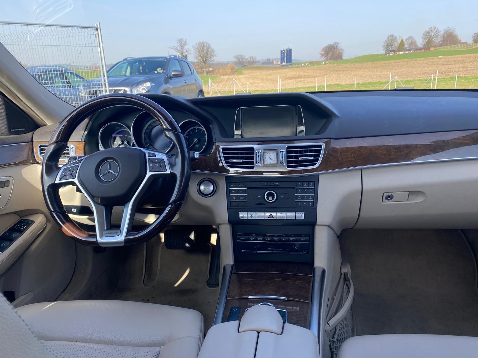 MERCEDES-BENZ E 350-image-8