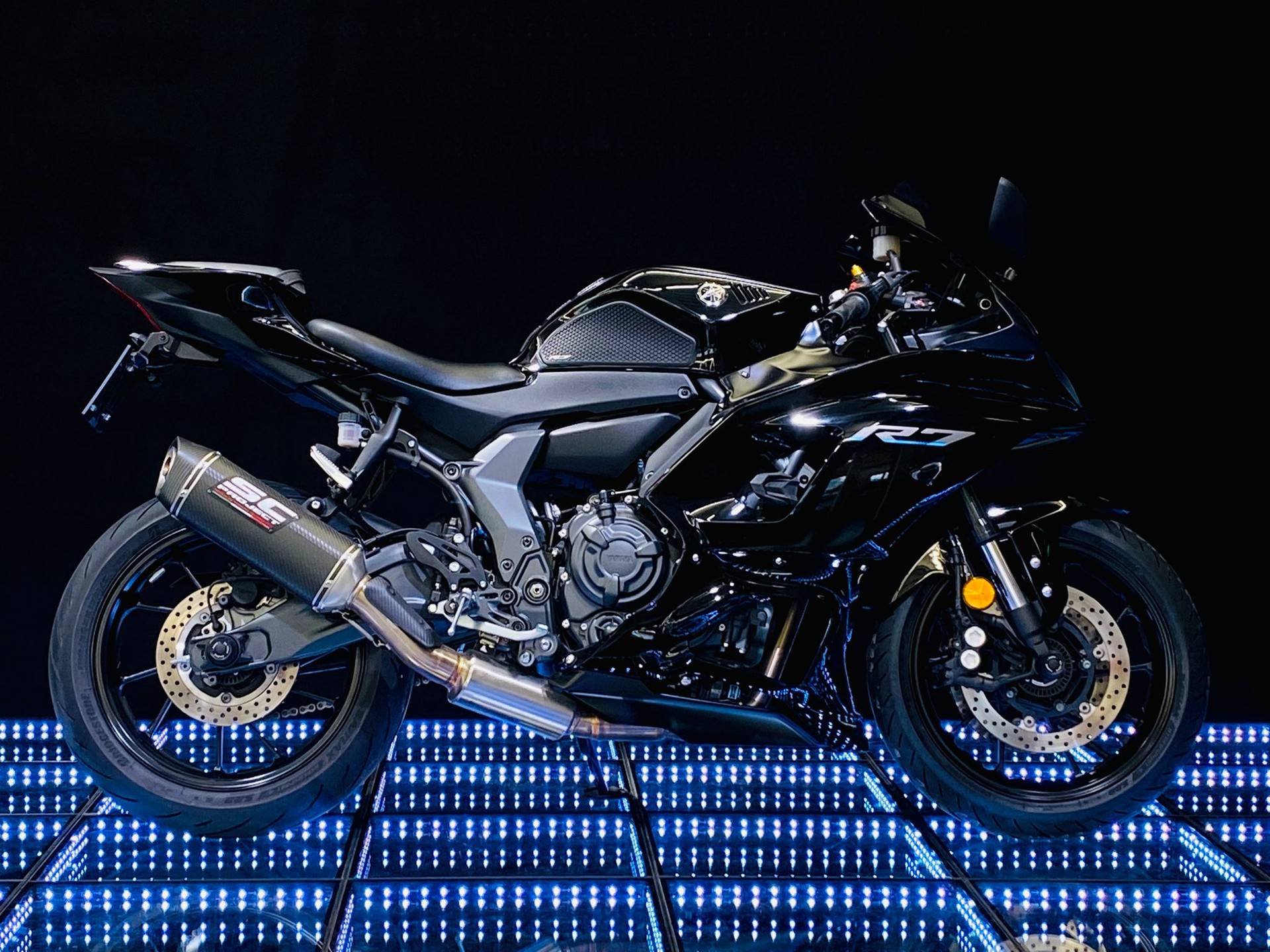 YAMAHA YZF-R7 (35kW)-image-2