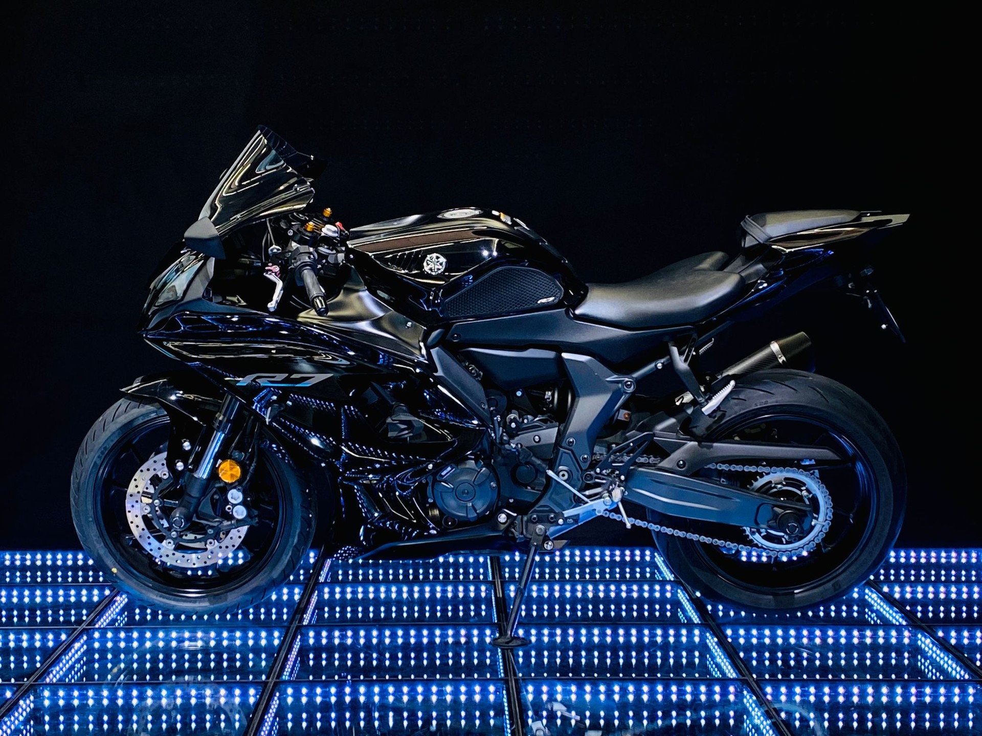 YAMAHA YZF-R7 (35kW)-image-3