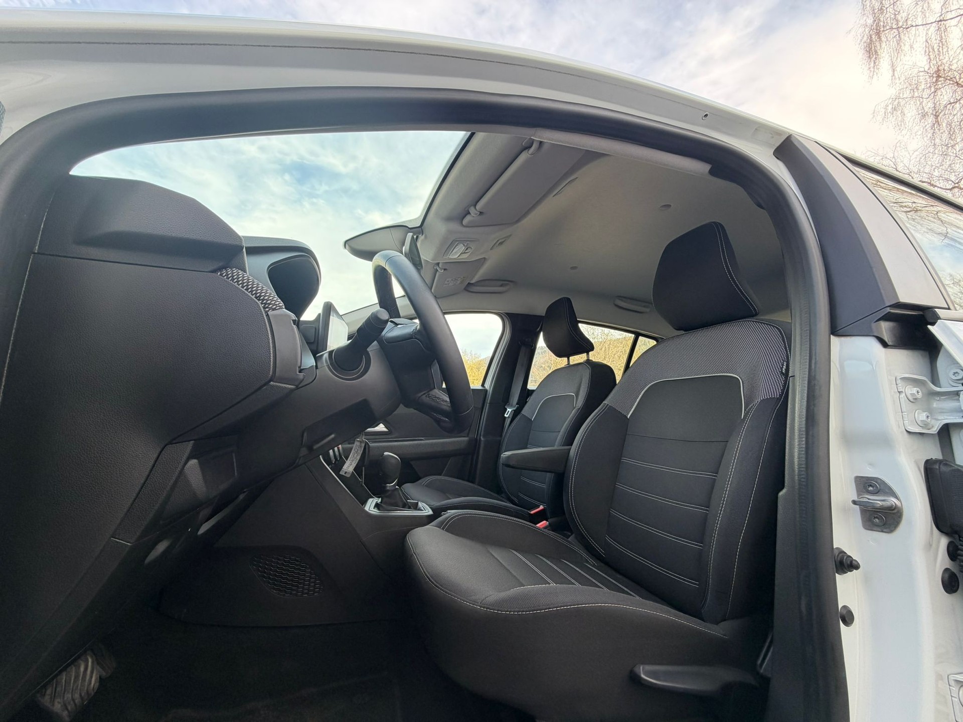 DACIA Sandero TCe 90 Expression CVT-image-6