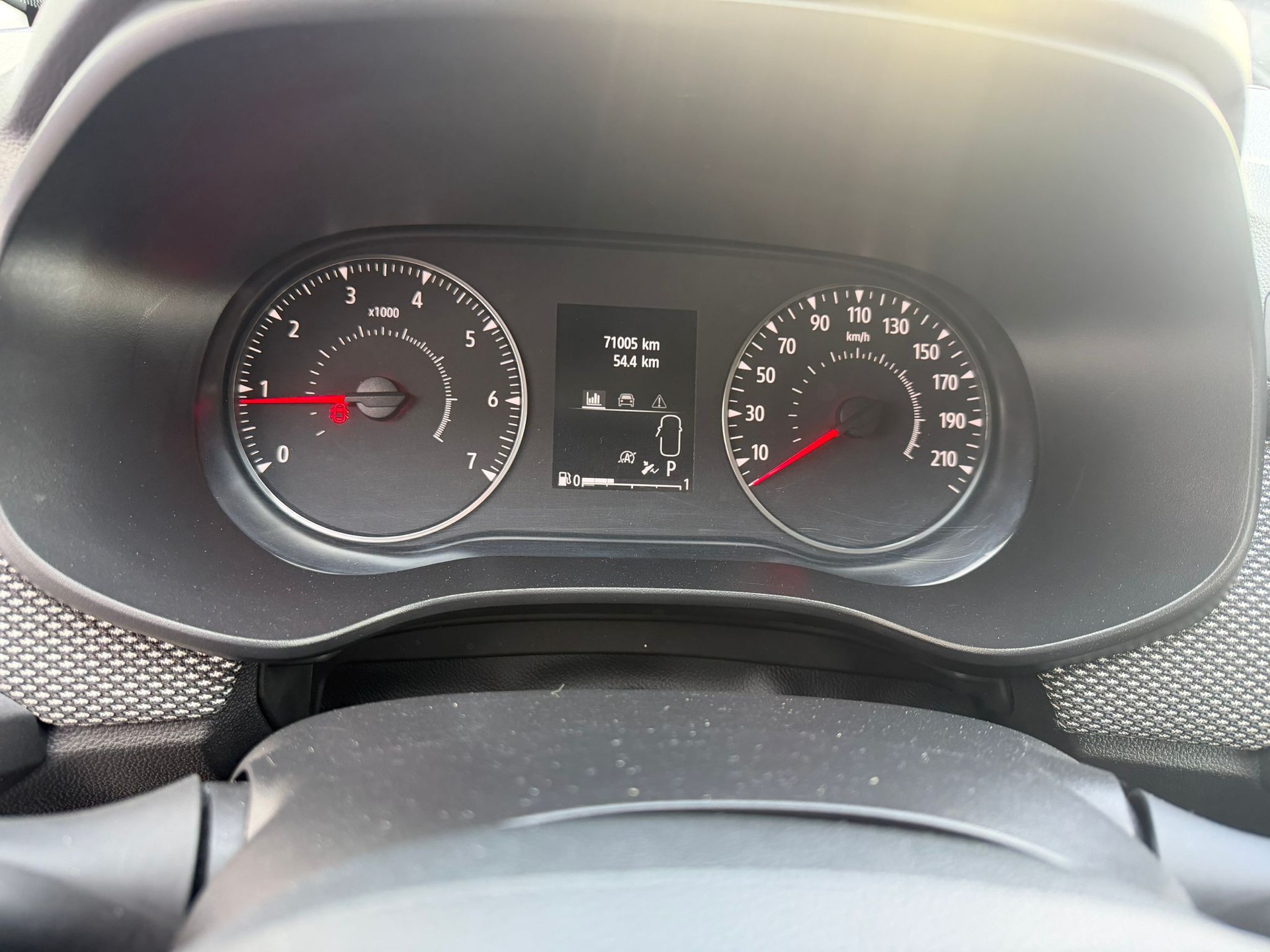 DACIA Sandero TCe 90 Expression CVT-image-10