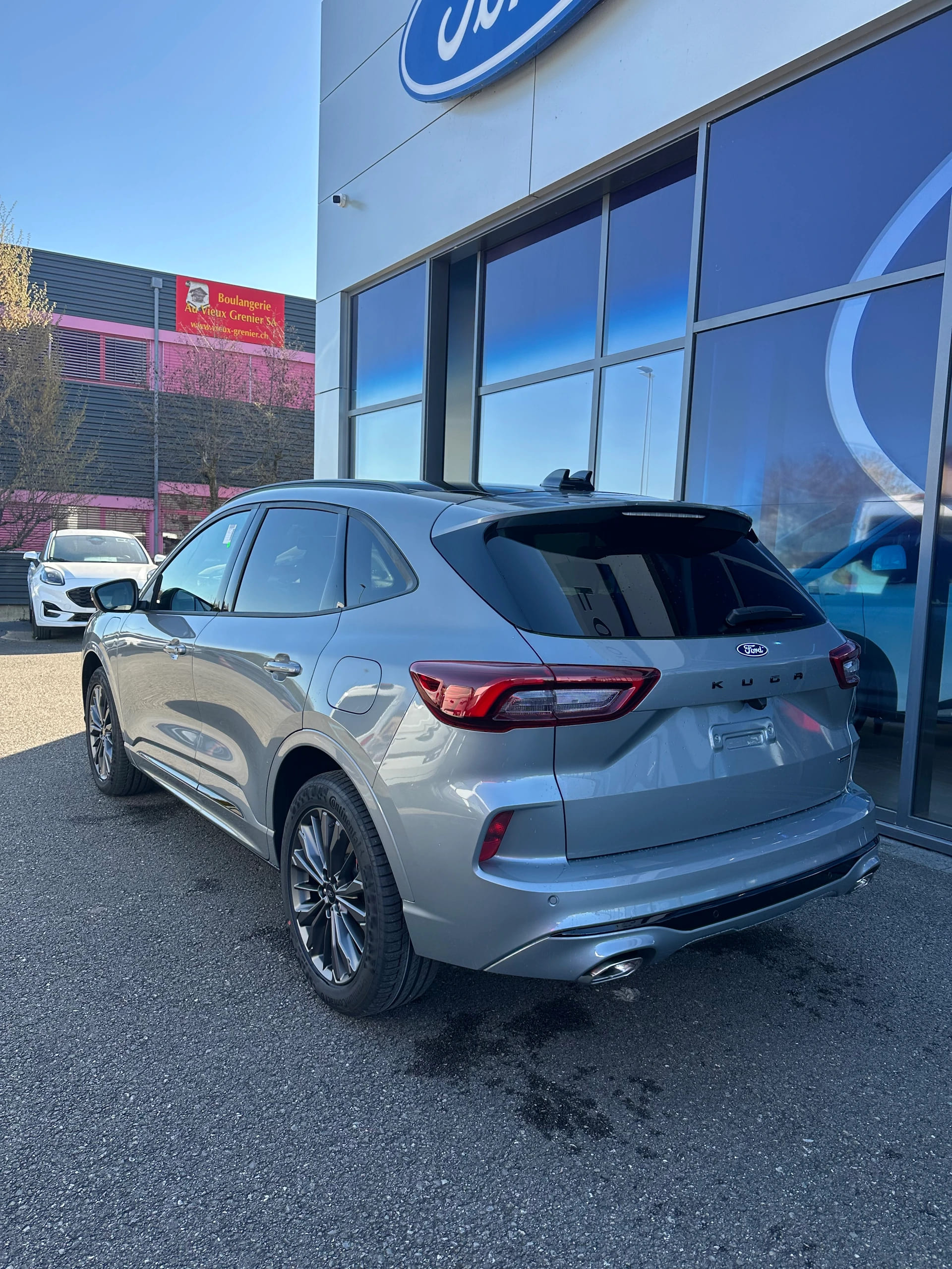 FORD Kuga 2.5 Plug-in Hybrid Sound PHEV-image-3