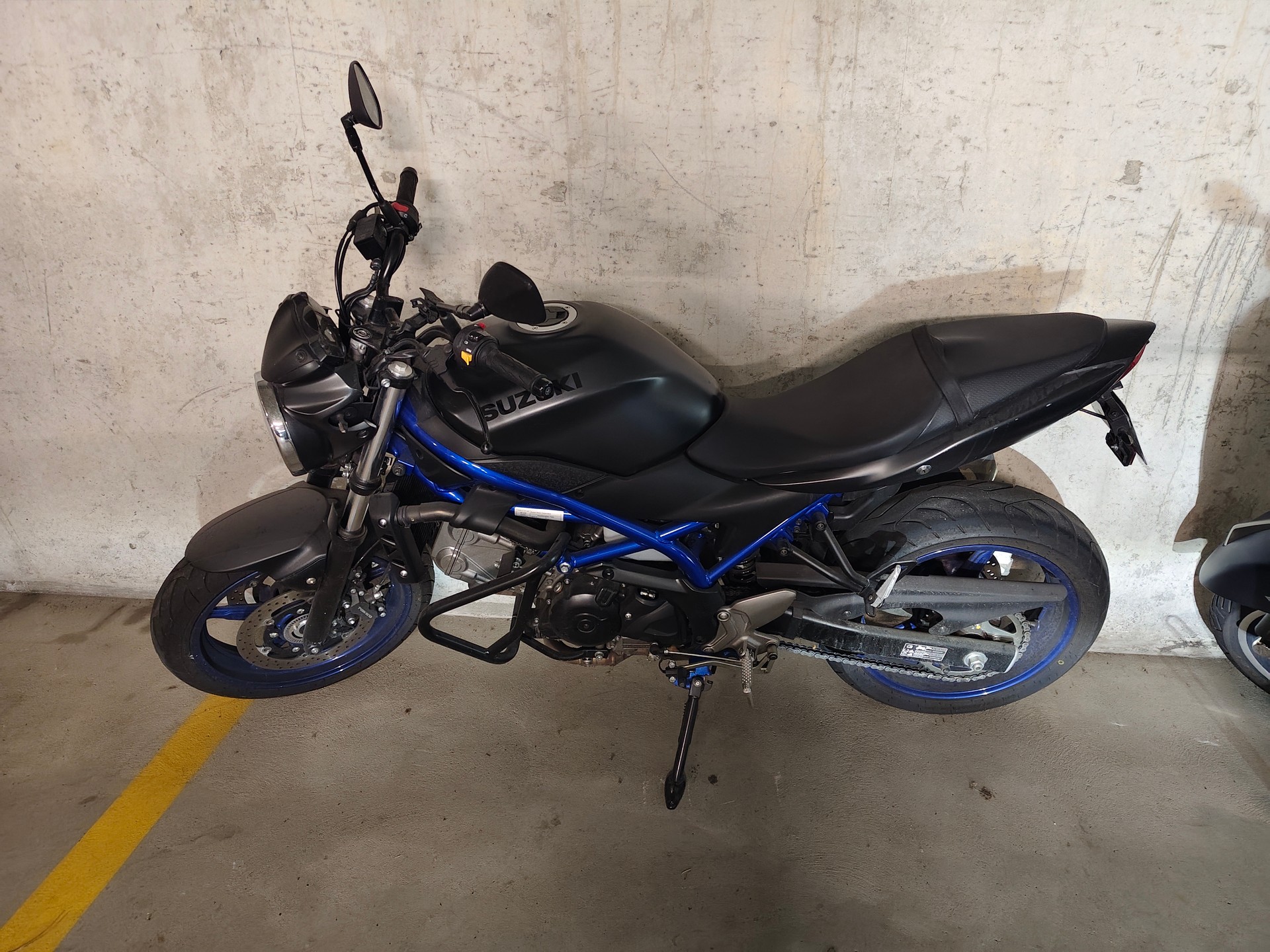 SUZUKI SV 650 AM1-image-1