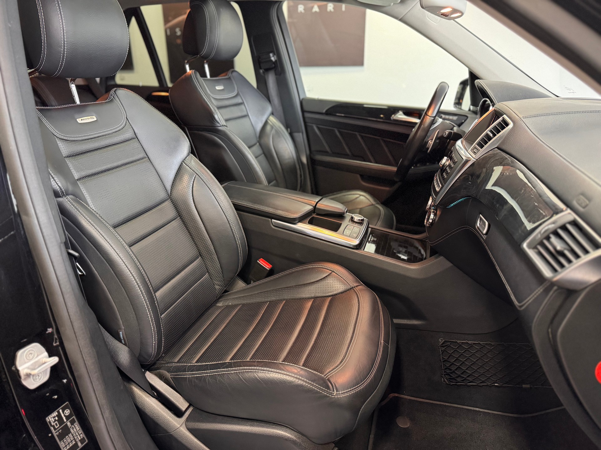 MERCEDES-BENZ ML 63 AMG 4Matic Speedshift *Panorama / Softclose / Massagesitze / Sitzkühlung / AHK*-image-10