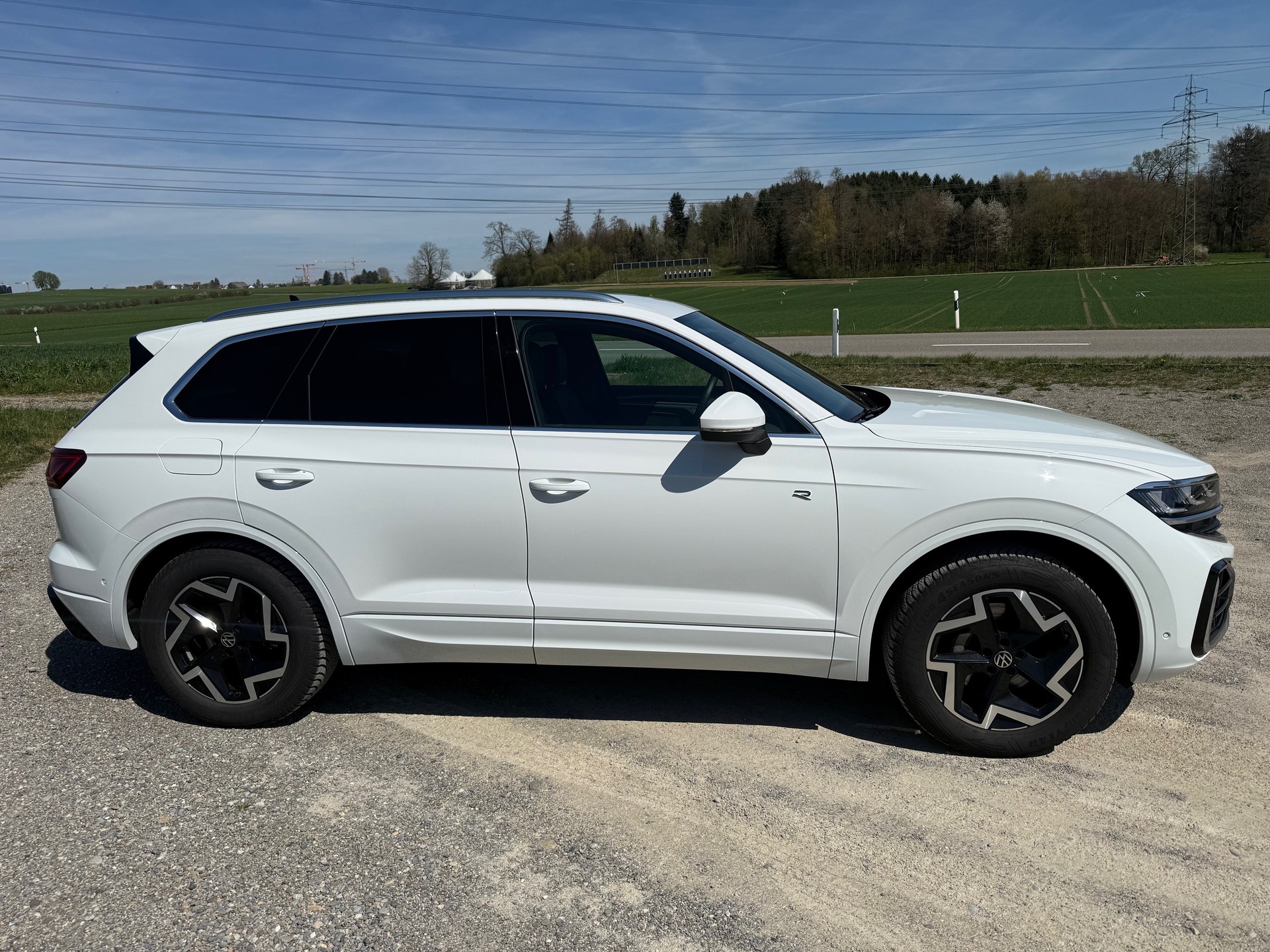 VW Touareg 3.0 TDI Elegance Tiptronic R-Line-image-4