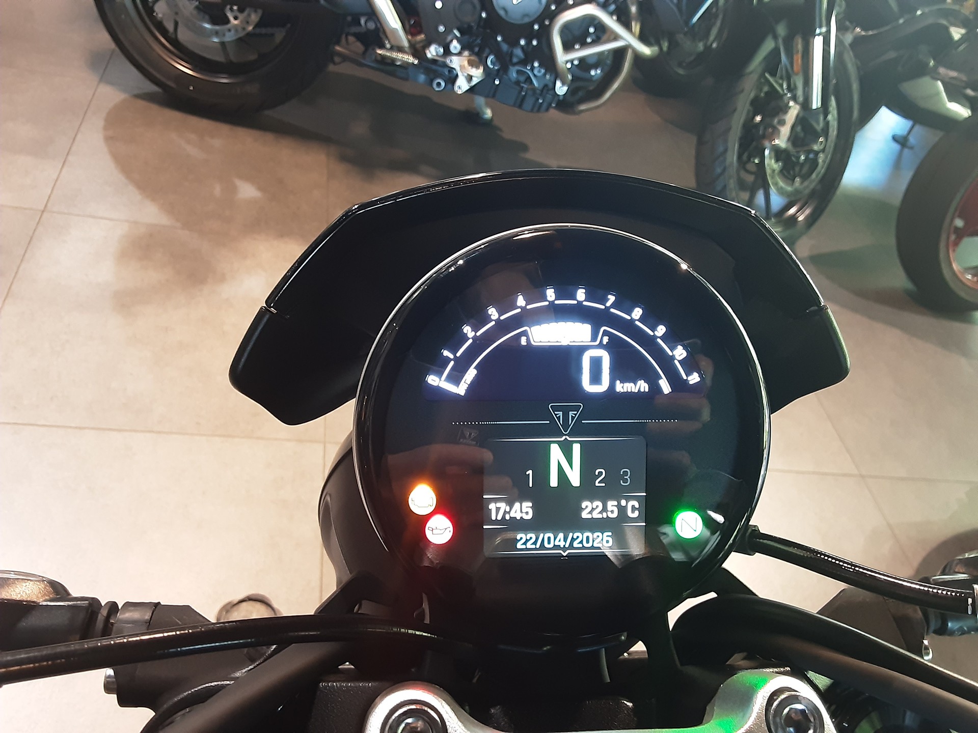 TRIUMPH Trident 660-image-7