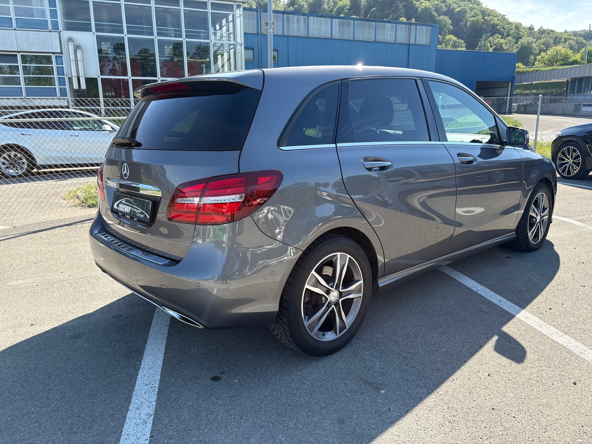 MERCEDES-BENZ B 220 CDI Swiss Star Edition 4Matic-image-6