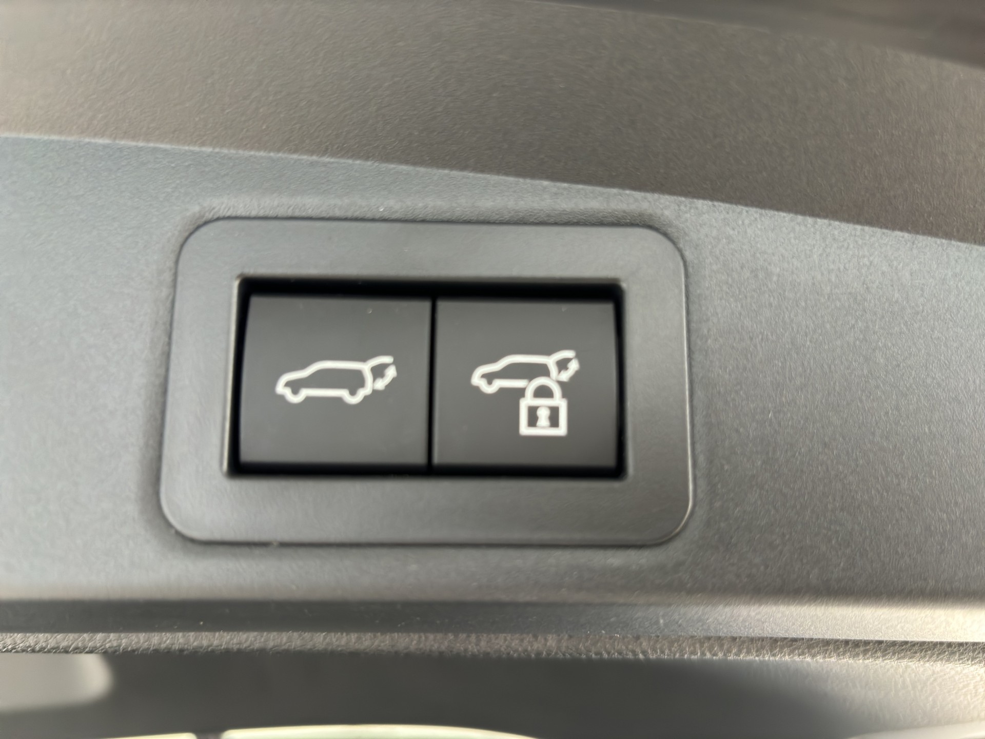 TOYOTA Corolla Touring Sports 1.8 HSD Trend e-CVT-image-31