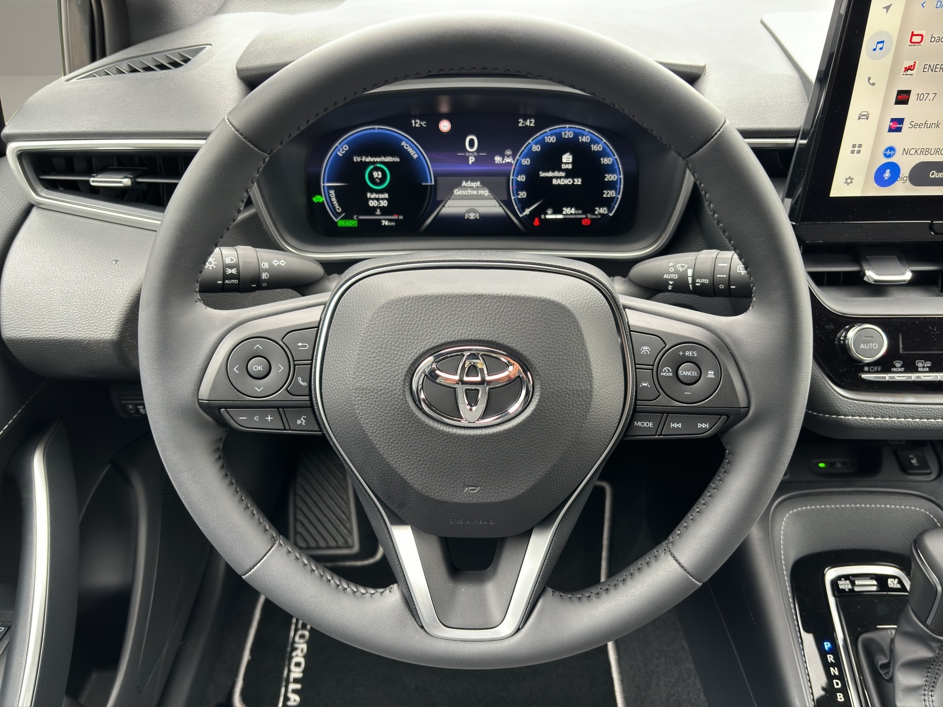 TOYOTA Corolla Touring Sports 1.8 HSD Trend e-CVT-image-10