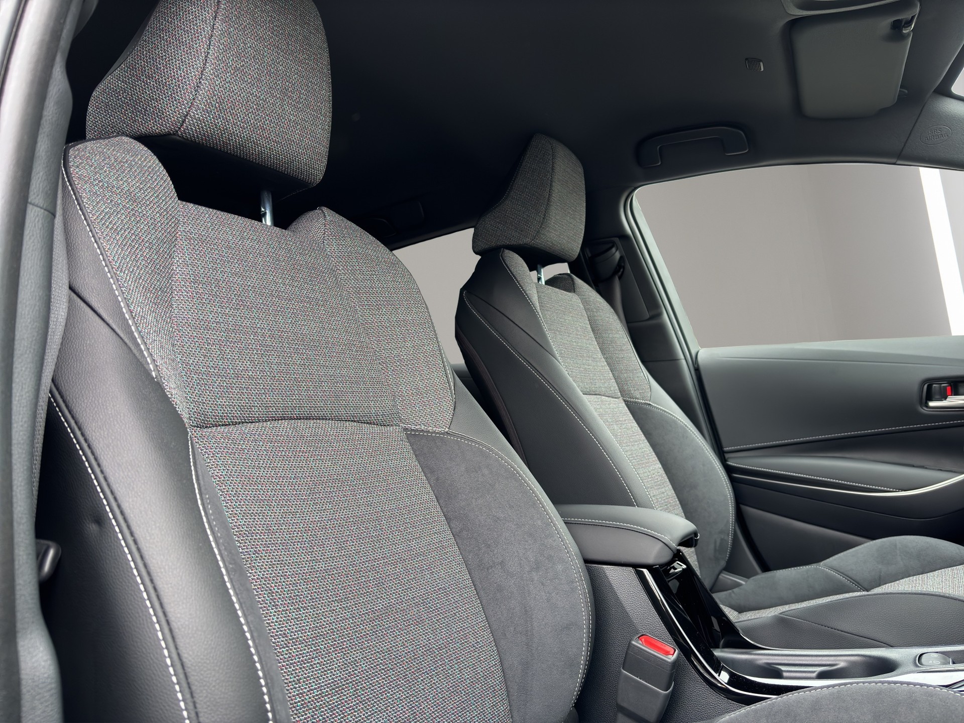 TOYOTA Corolla Touring Sports 1.8 HSD Trend e-CVT-image-17