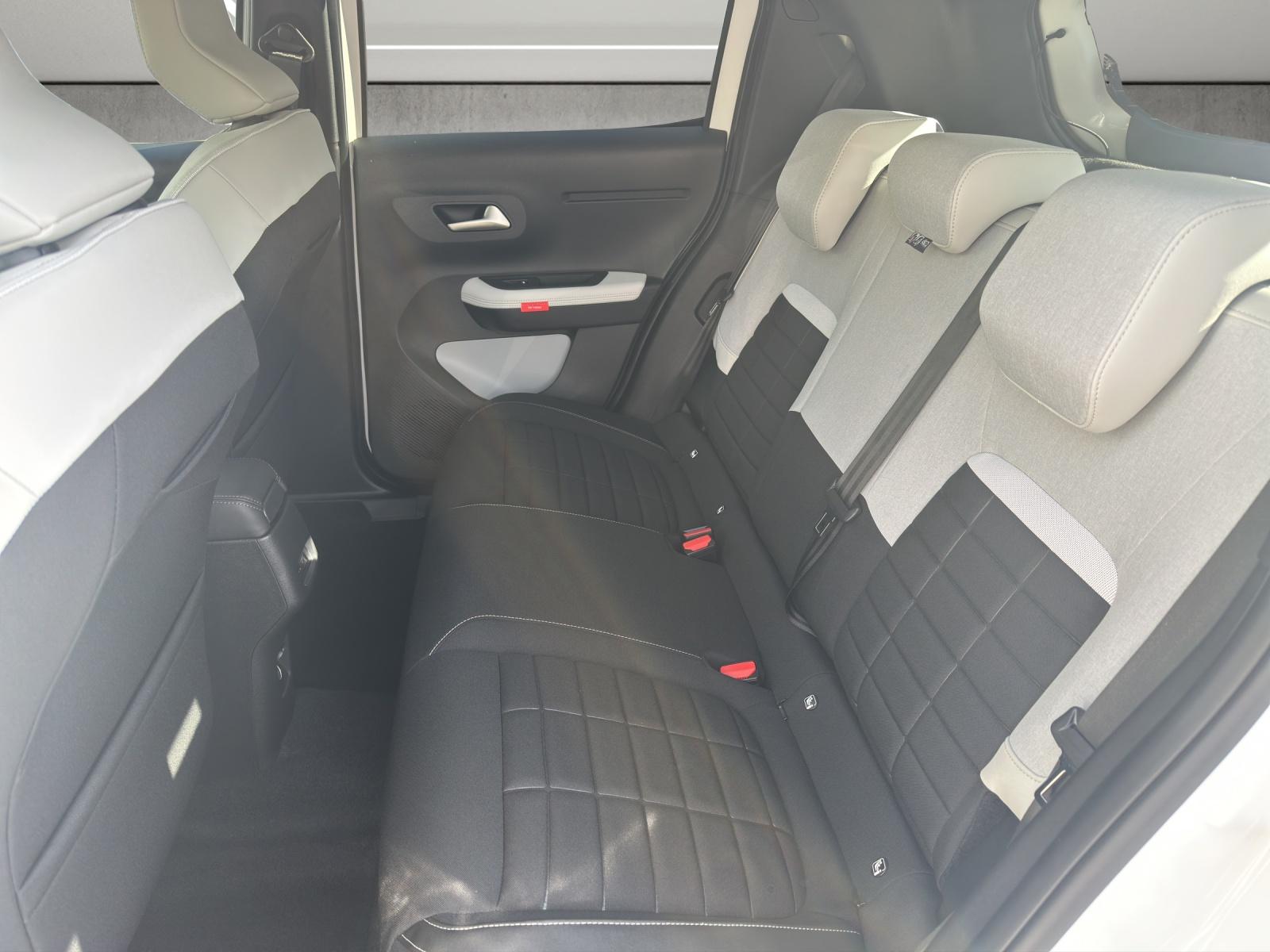 CITROEN C3 1.2 Hybrid 110 Max-image-18