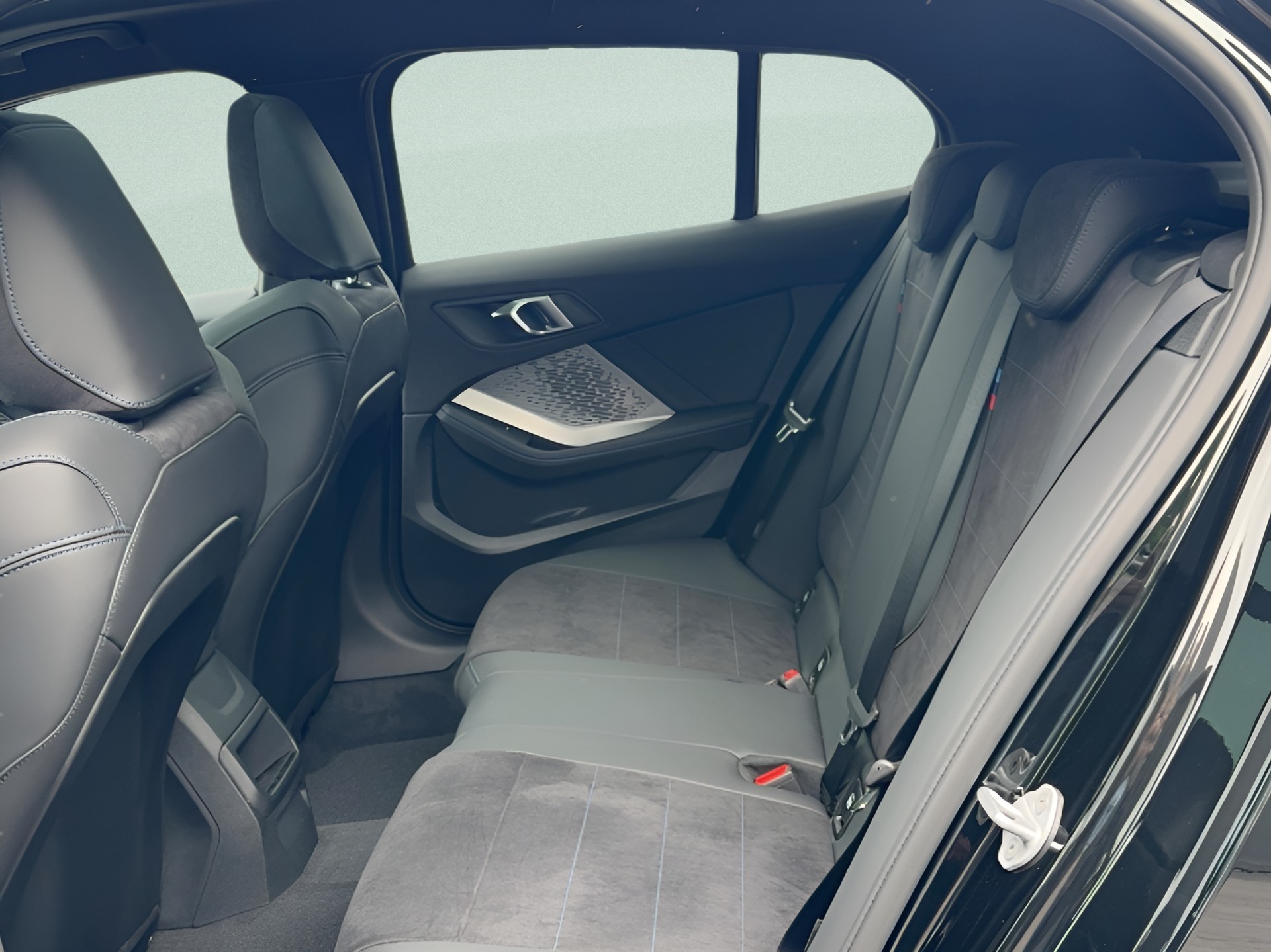 BMW 120 M Sport Steptronic-image-15